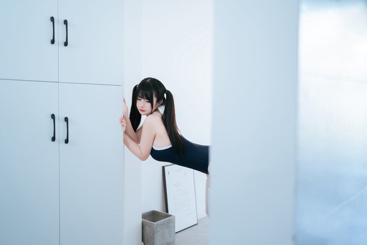 Xgyw.Net_网络美女桜井宁宁白丝死库水主题私房性感死库水配白丝袜秀曼妙身姿迷人写真84P