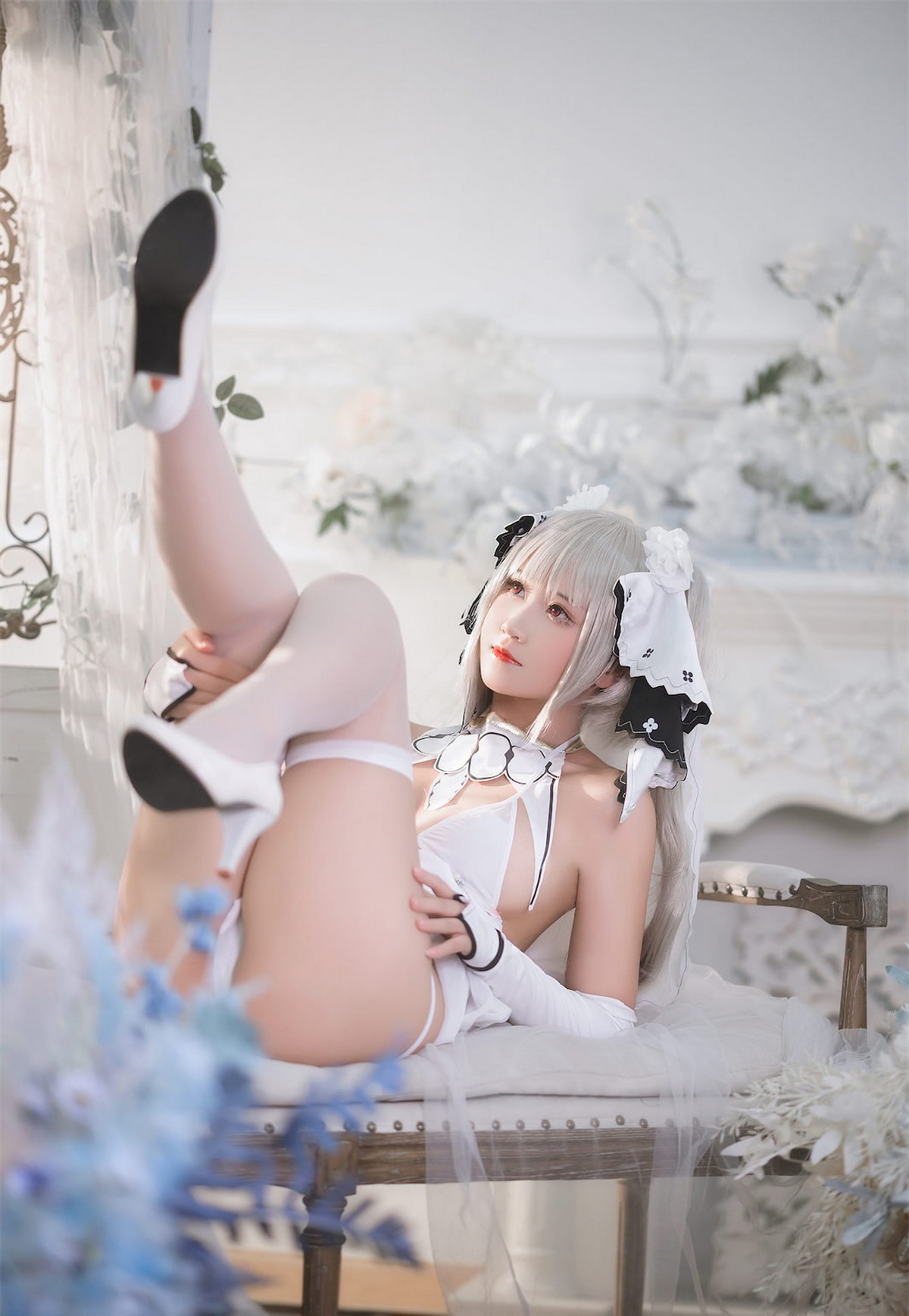 Xgyw.Net_微博妹子三度_69可畏白纱主题私房性感白色婚纱配白丝袜秀翘臀美腿诱惑写真55P