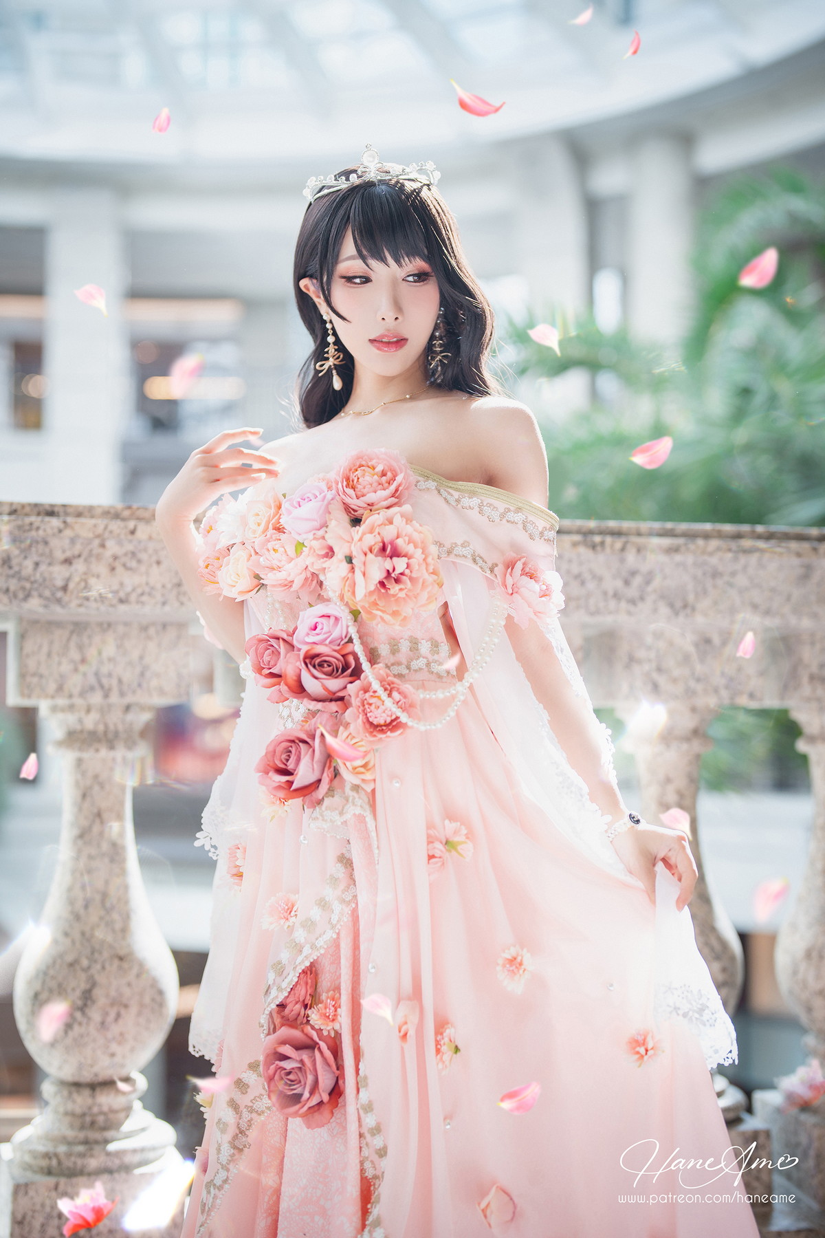 Xgyw.Net_Coser美女雨波_HaneAme生日礼服主题性感粉色低胸连衣裙秀丰满身材诱惑写真29P