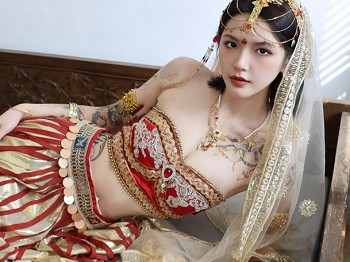 XiuRen第6240期_车模乔一一性感异域风情舞女服饰秀曼妙身姿迷人气息骚扰写真76P