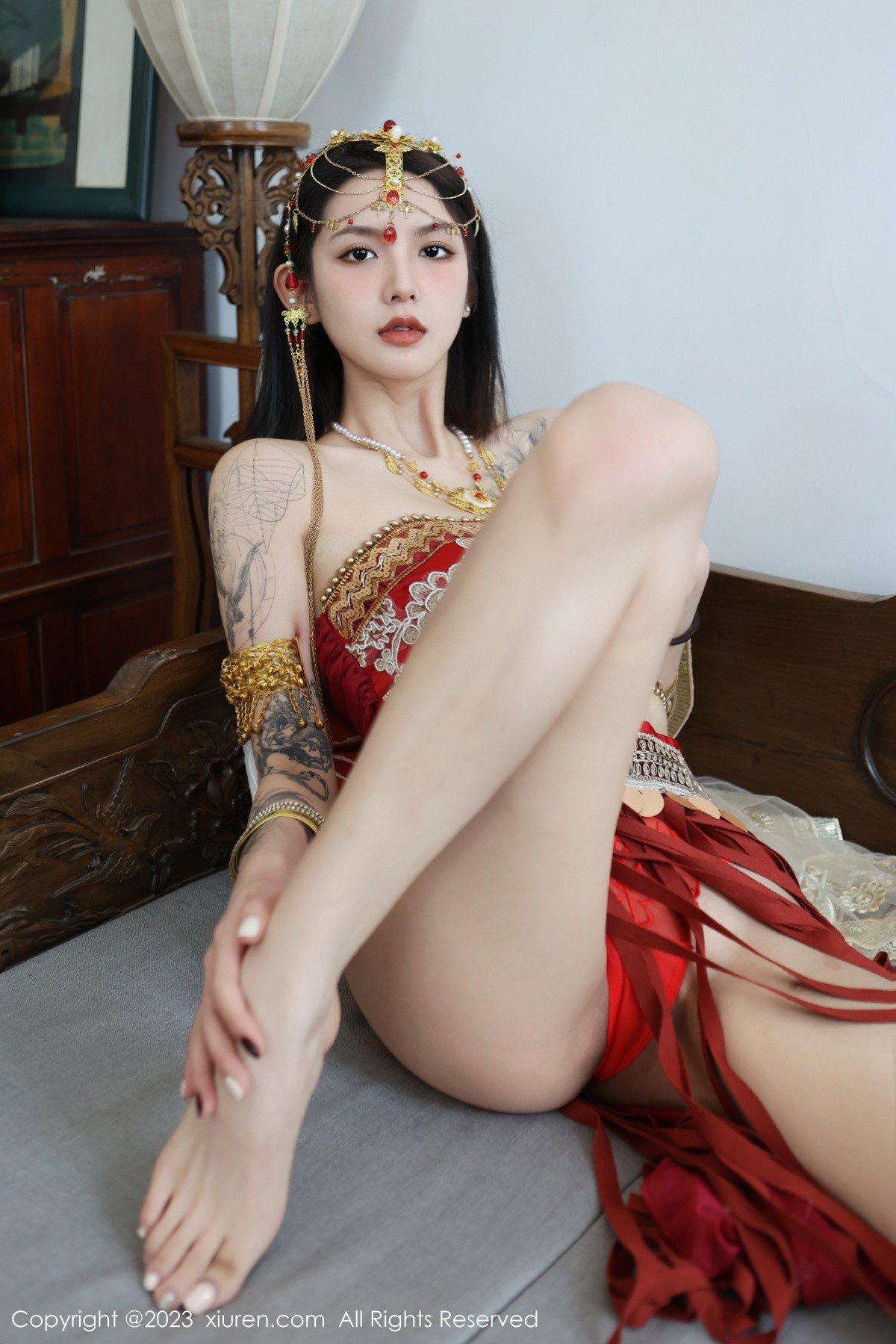 Xgyw.Net_XiuRen第6240期_模特乔一一性感异域风情舞女服饰秀曼妙身姿迷人气质诱惑写真76P