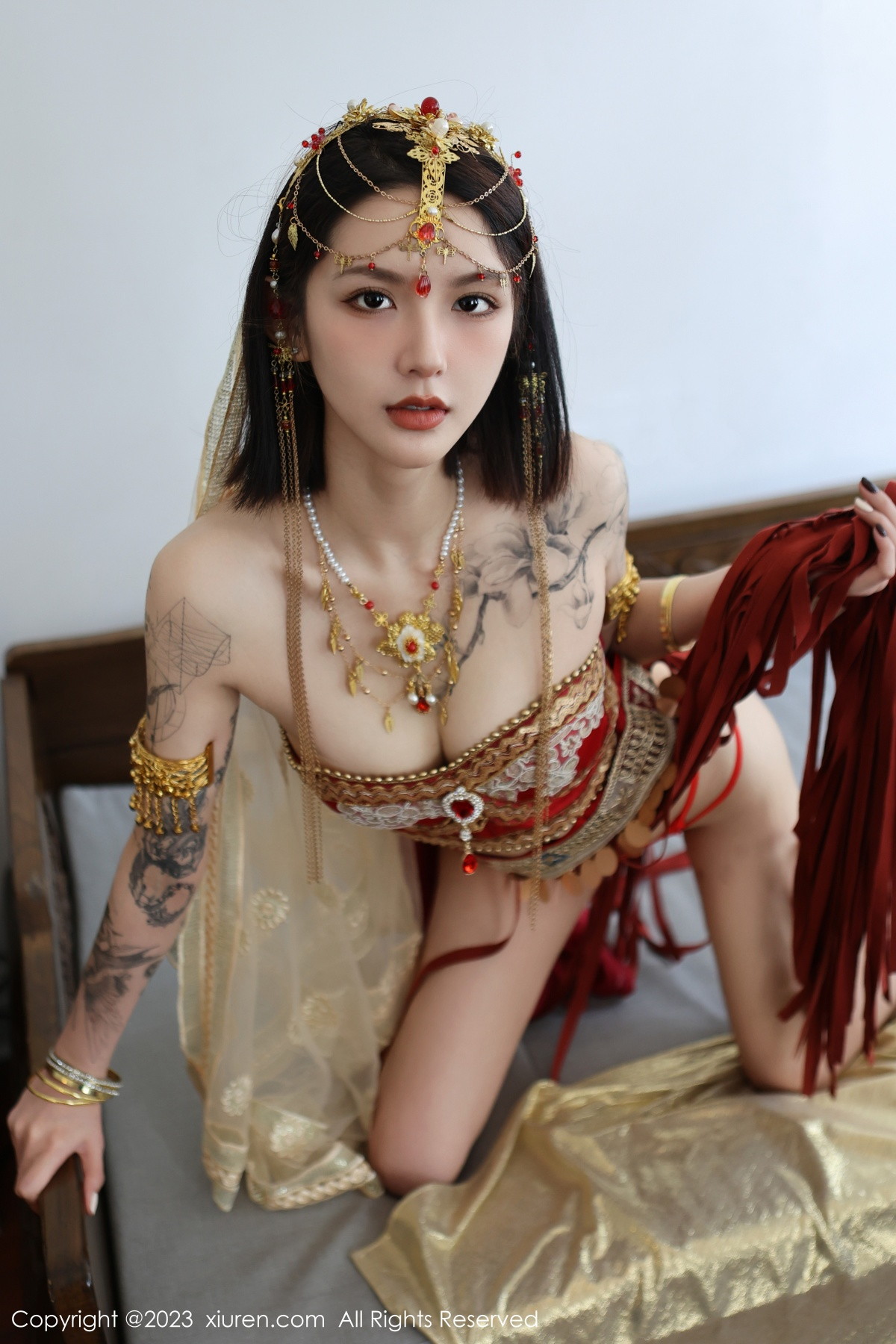 Xgyw.Net_XiuRen第6240期_模特乔一一性感异域风情舞女服饰秀曼妙身姿迷人气质诱惑写真76P