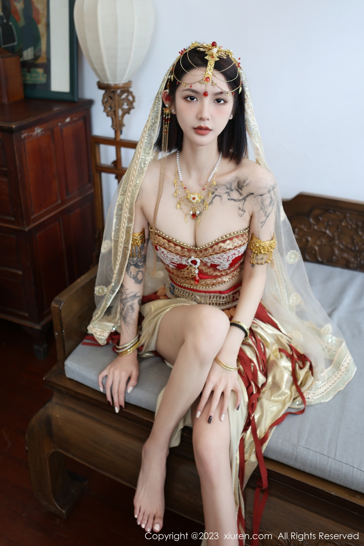 Xgyw.Net_XiuRen第6240期_模特乔一一性感异域风情舞女服饰秀曼妙身姿迷人气质诱惑写真76P