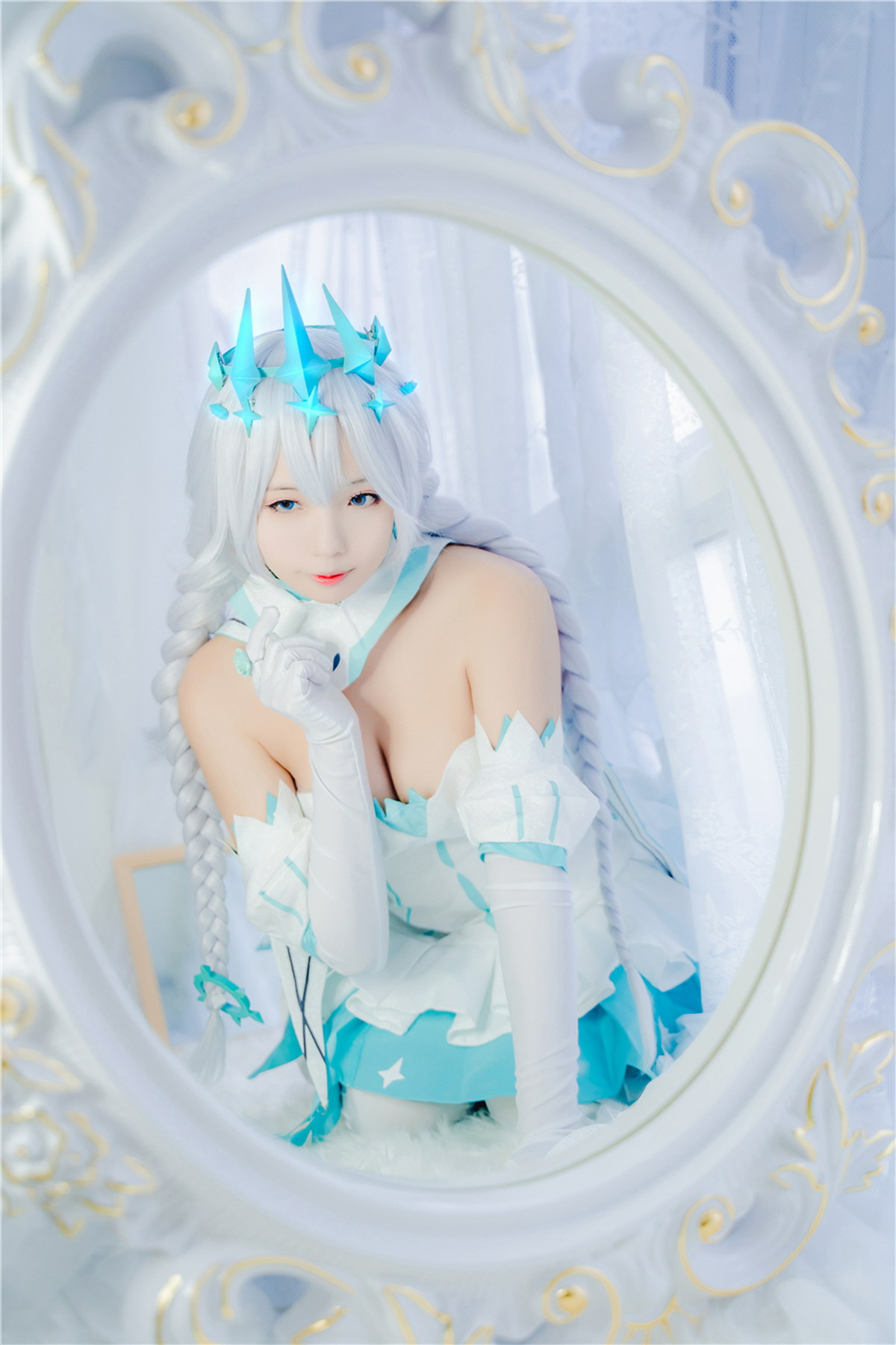Xgyw.Net_网络美女墨玉-M琪亚娜主题性感连衣短裙配白丝袜秀白嫩肌肤完美身材迷人写真40P
