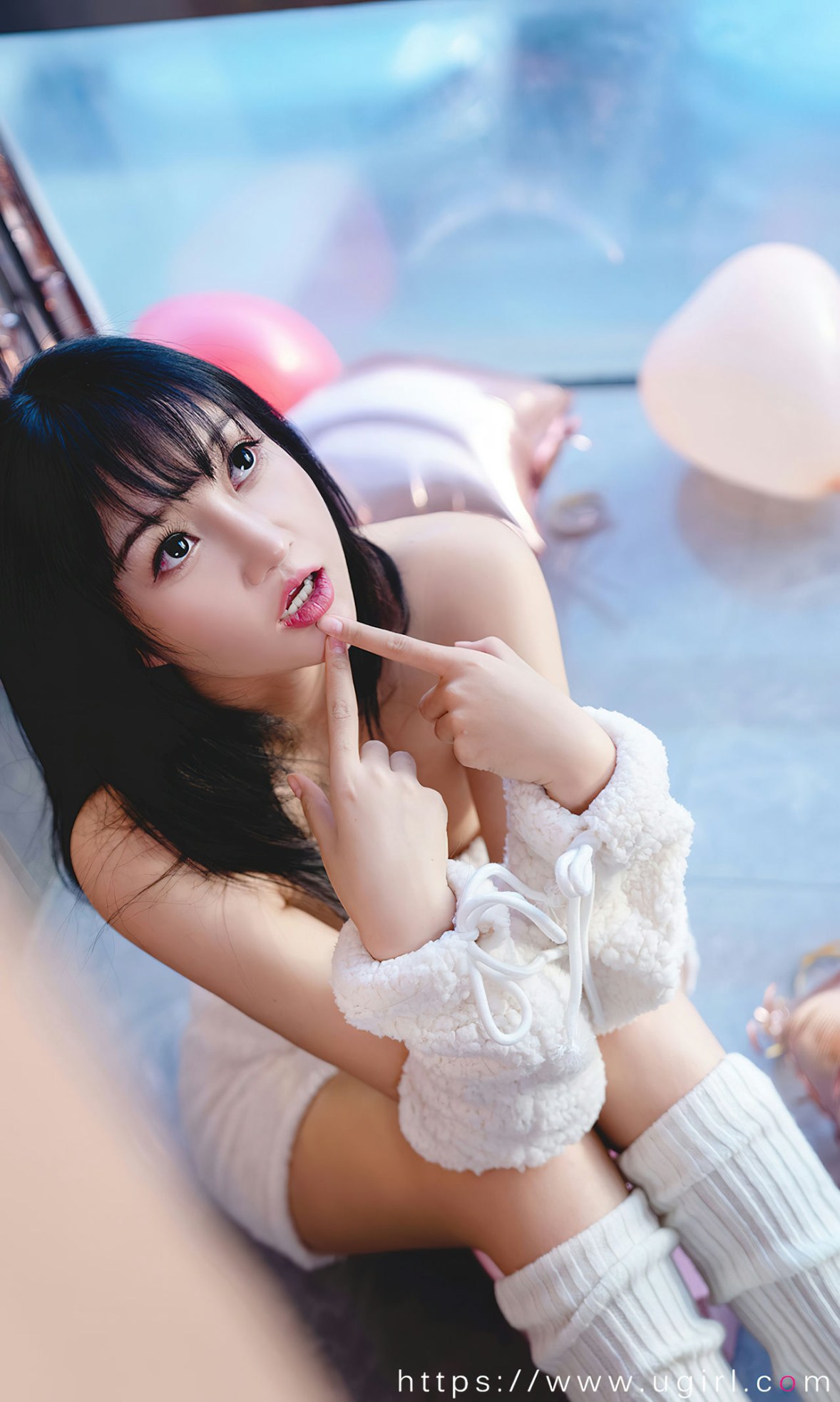 Xgyw.Net_[Ugirls爱尤物]No.2515_模特韩熙私房性感白色绒毛服饰秀完美身材迷人诱惑写真35P