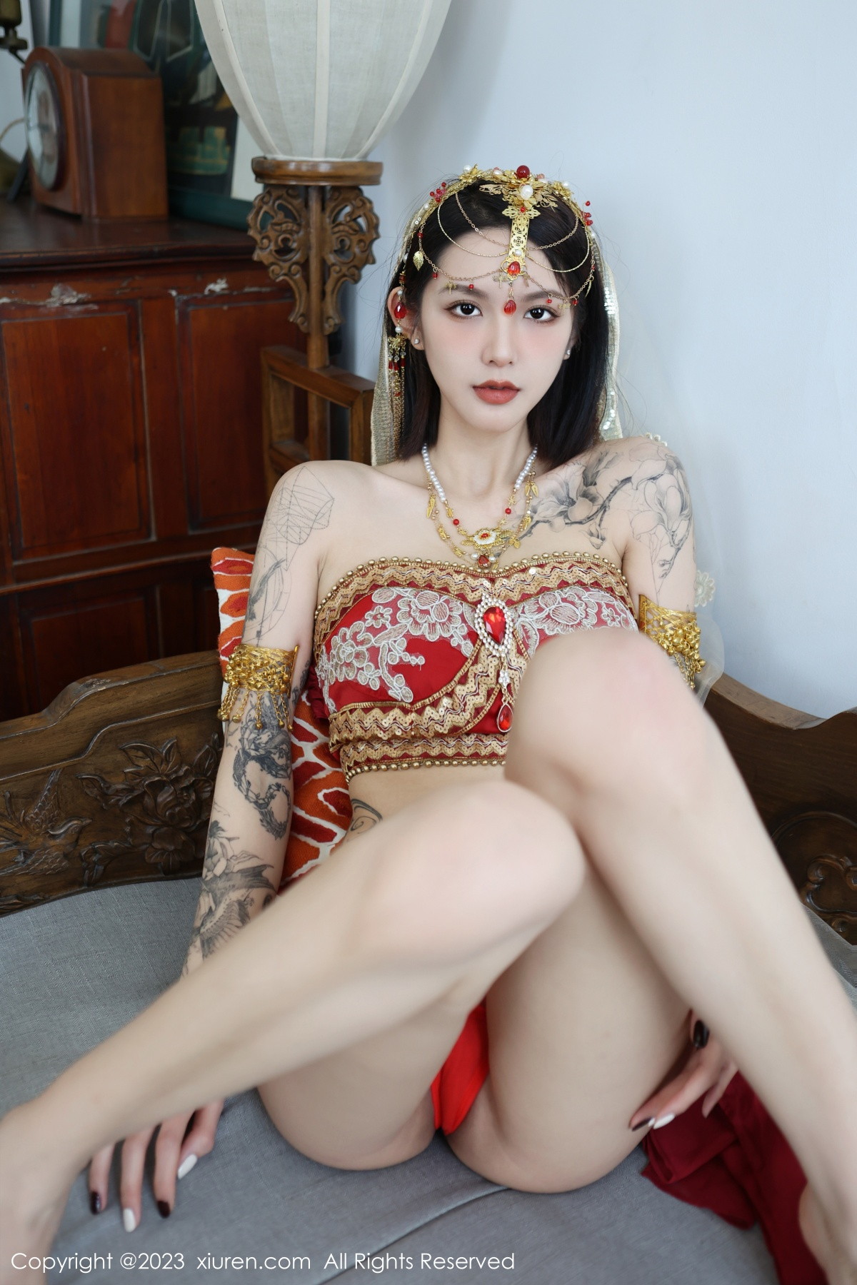 Xgyw.Net_XiuRen第6240期_模特乔一一性感异域风情舞女服饰秀曼妙身姿迷人气质诱惑写真76P