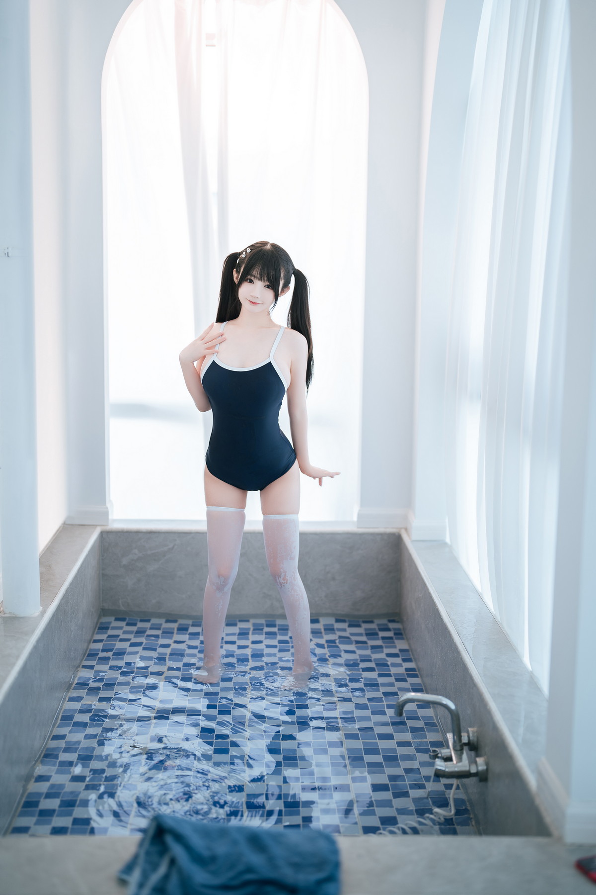 Xgyw.Net_网络美女桜井宁宁白丝死库水主题私房性感死库水配白丝袜秀曼妙身姿迷人写真84P