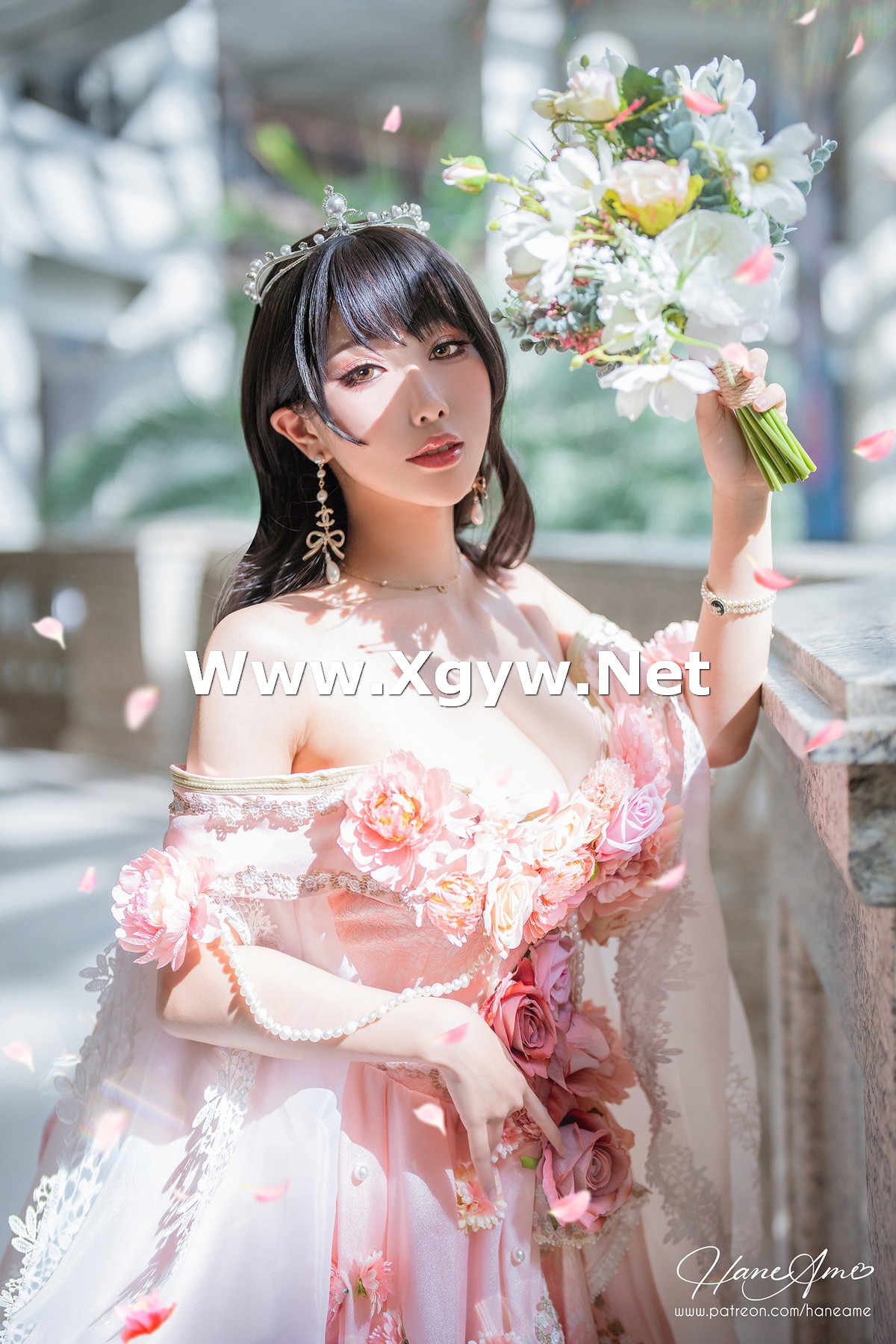 Xgyw.Net_Coser美女雨波_HaneAme生日礼服主题性感粉色低胸连衣裙秀丰满身材诱惑写真29P