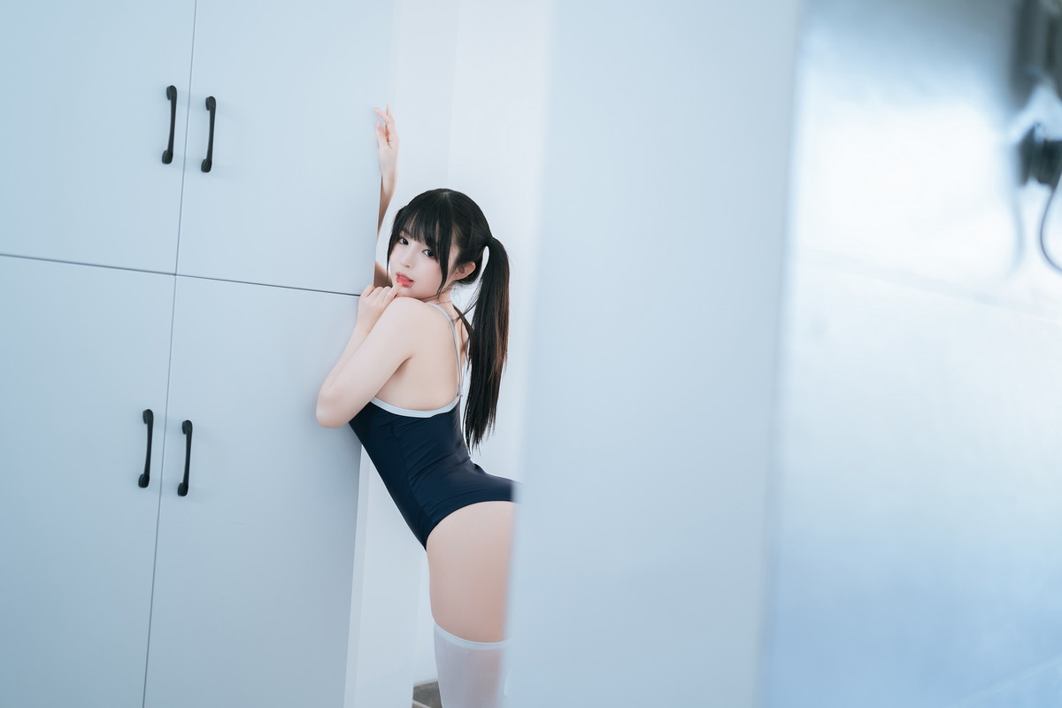 Xgyw.Net_网络美女桜井宁宁白丝死库水主题私房性感死库水配白丝袜秀曼妙身姿迷人写真84P