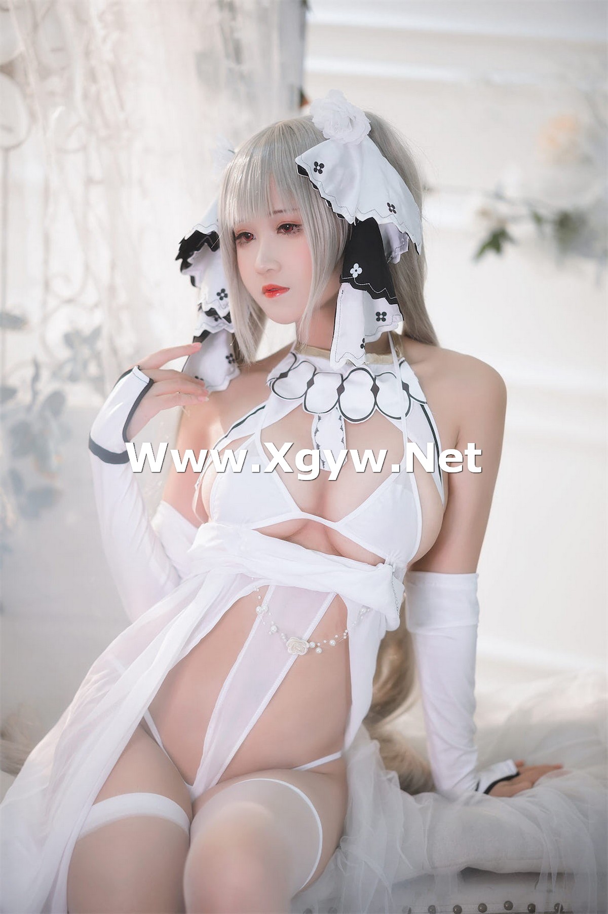 Xgyw.Net_微博妹子三度_69可畏白纱主题私房性感白色婚纱配白丝袜秀翘臀美腿诱惑写真55P