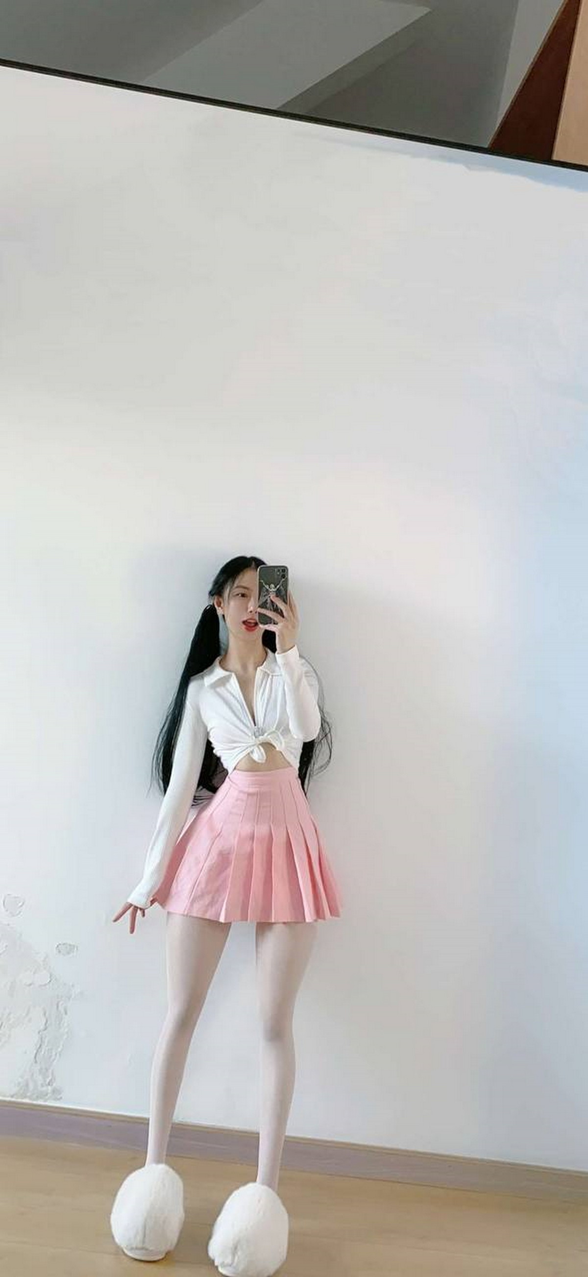 Xgyw.Net_健身俏臀少女俏妞qiaoniu微密圈视图主题多套性感服饰系列秀魔鬼身材诱惑写真151P