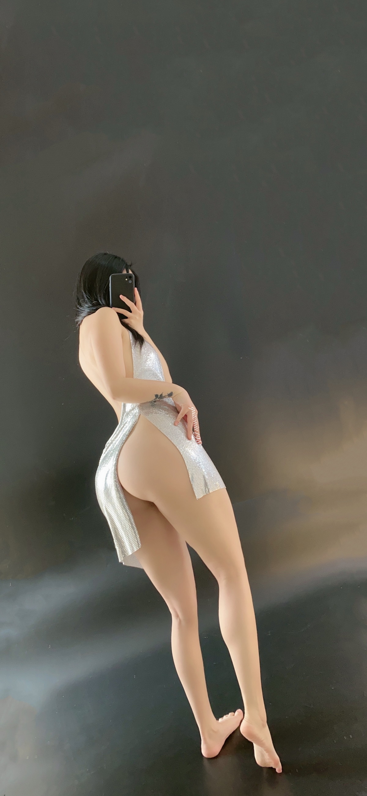 Xgyw.Net_健身俏臀少女俏妞qiaoniu微密圈视图主题多套性感服饰系列秀魔鬼身材诱惑写真151P