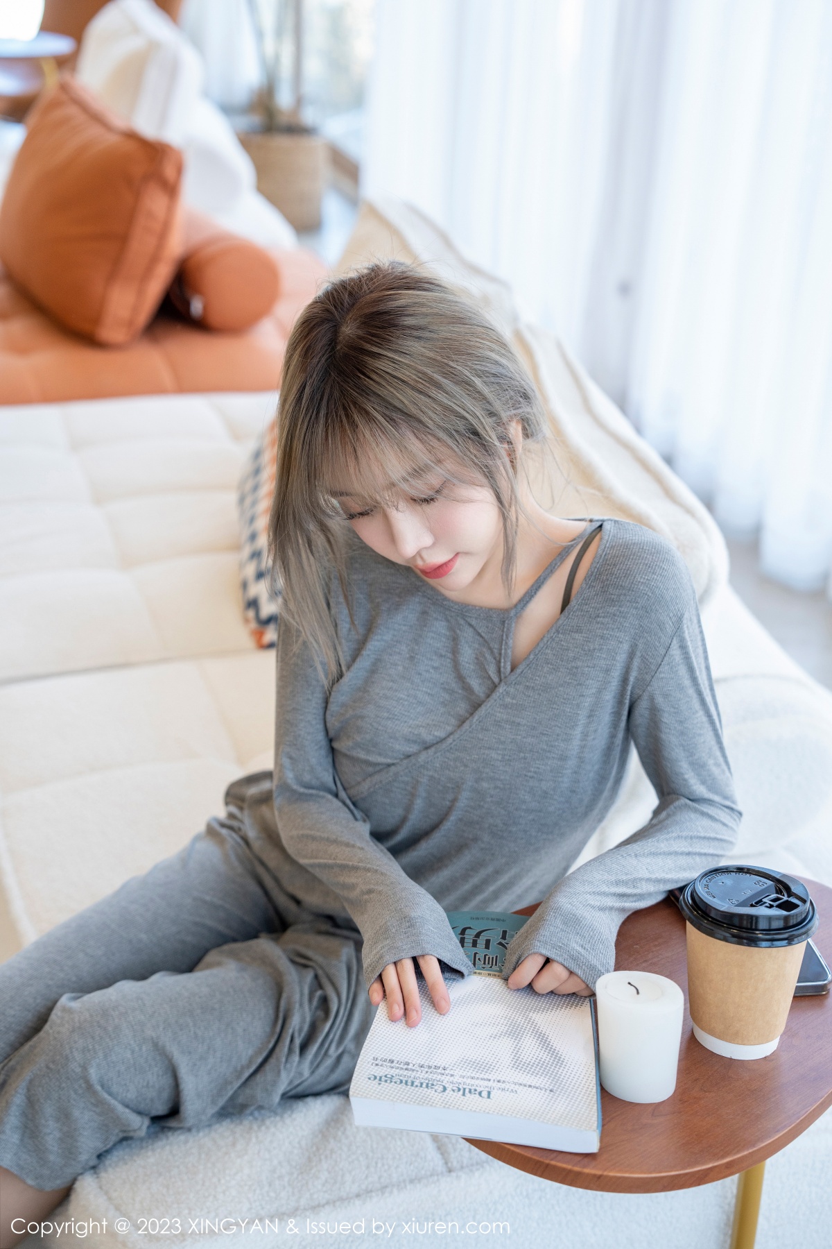 Xgyw.Net_[XINGYAN星颜社]VOL.171_女神王雨纯脱灰色休闲装露轻透连体衣配开档黑丝惹火诱惑写真78P