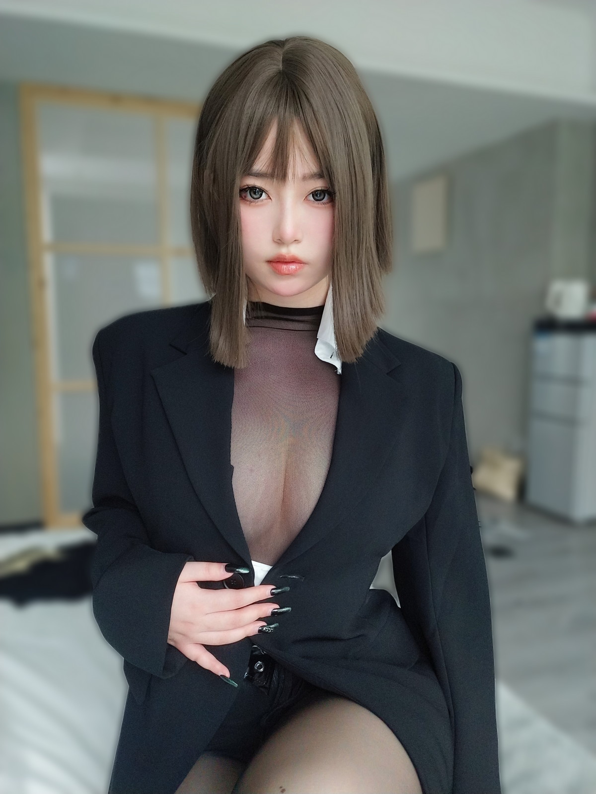 Xgyw.Net_Coser妹子女主K大胆的秘书主题脱OL制服露薄透内衣秀豪乳遮点极致诱惑写真107P