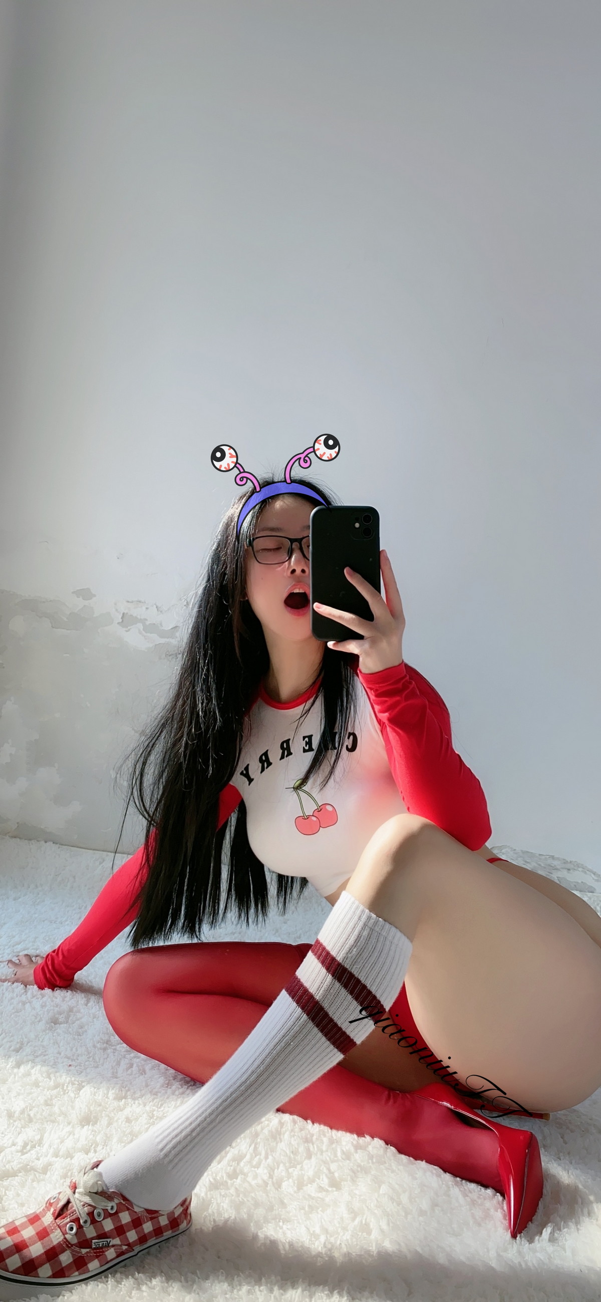 Xgyw.Net_健身俏臀少女俏妞qiaoniu微密圈视图主题多套性感服饰系列秀魔鬼身材诱惑写真151P