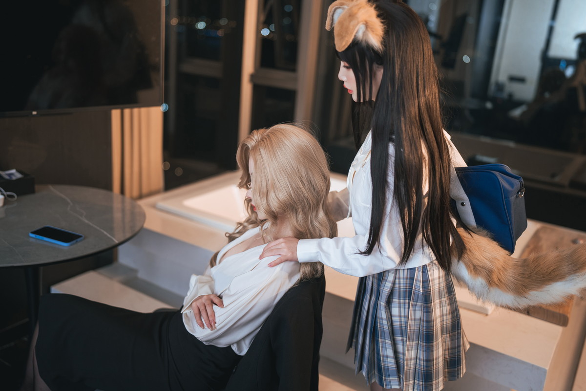Xgyw.Net_网络美女rioko凉凉子&面饼仙儿女总裁主题性感黑色内衣配黑丝袜迷人诱惑写真80P