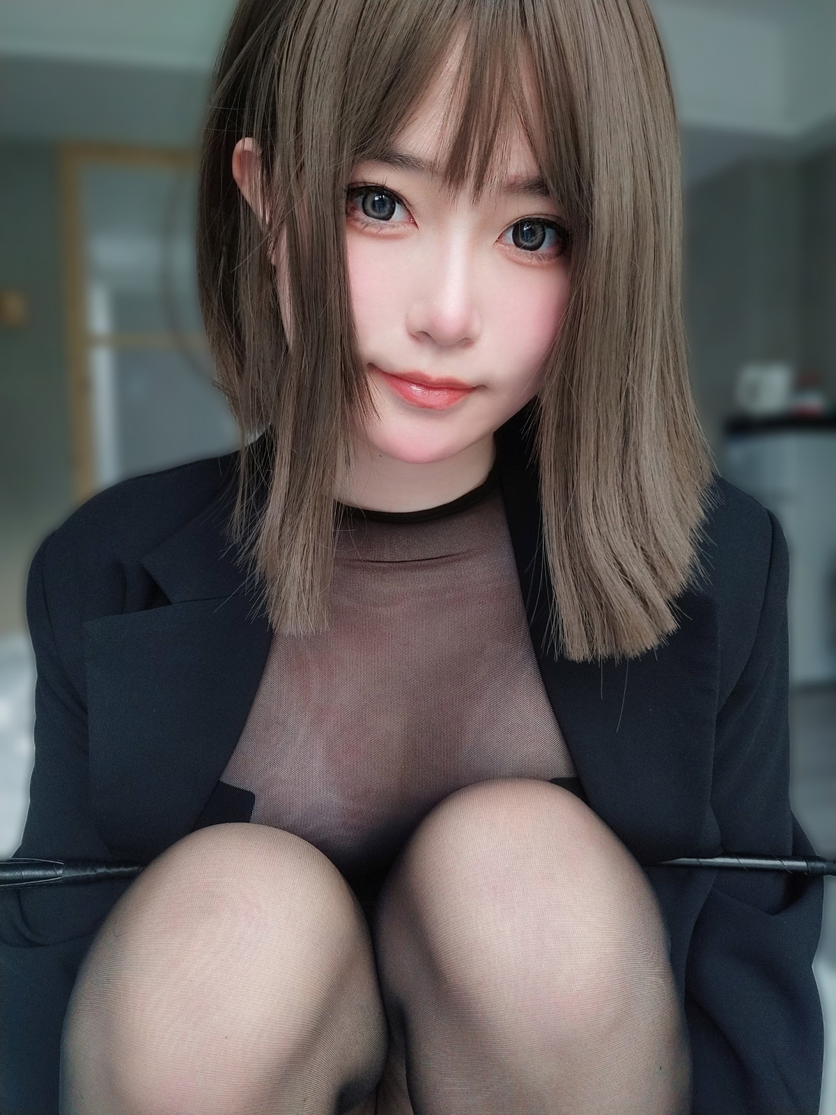 Xgyw.Net_Coser妹子女主K大胆的秘书主题脱OL制服露薄透内衣秀豪乳遮点极致诱惑写真107P