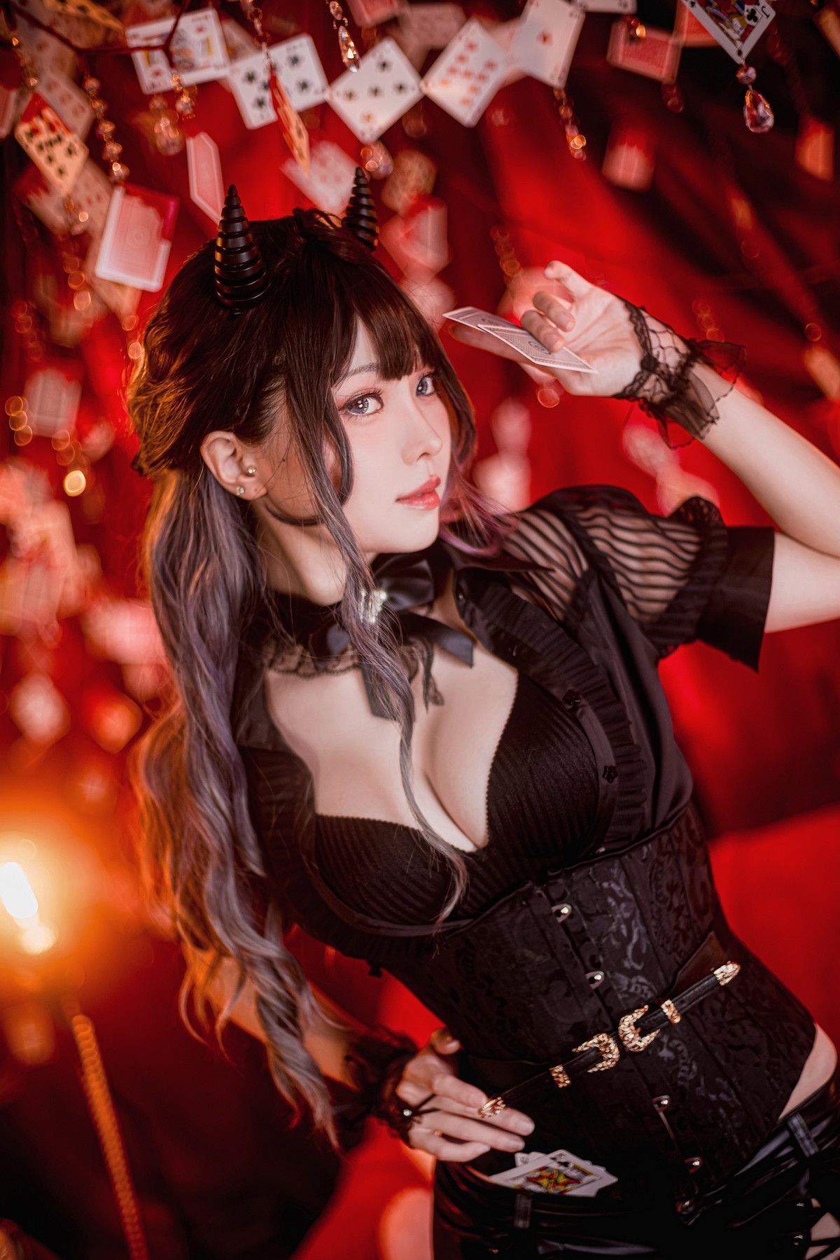 Xgyw.Net_Coser妹子Ely_eee-Devil Croupier主题性感黑色低胸服饰配黑皮短裙完美诱惑写真31P