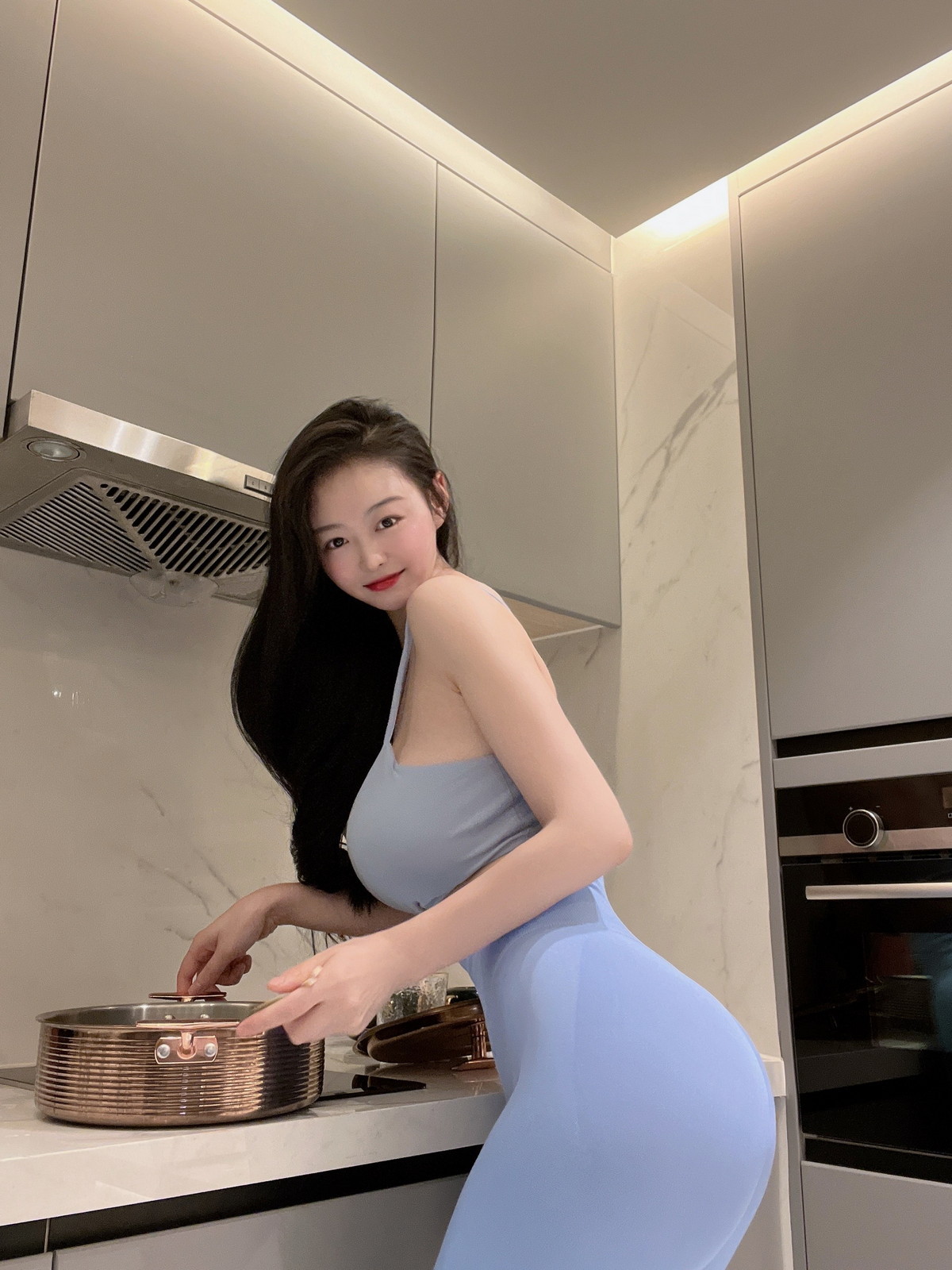 Xgyw.Net_成都健身妹子左公子微密圈视图主题性感生活居家自拍系列秀豪乳翘臀诱惑写真100P