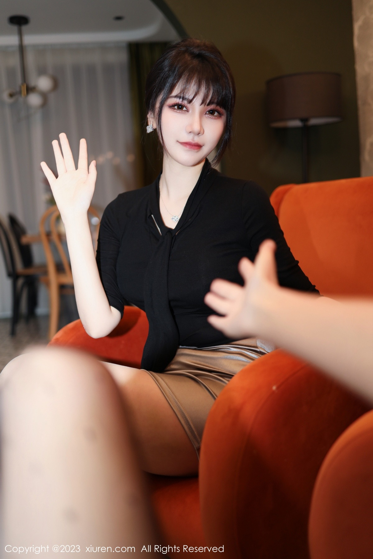 Xgyw.Net_XiuRen第6256期_模特桃桃子闺蜜剧情主题性感黑白丝袜系列秀美腿迷人诱惑写真85P