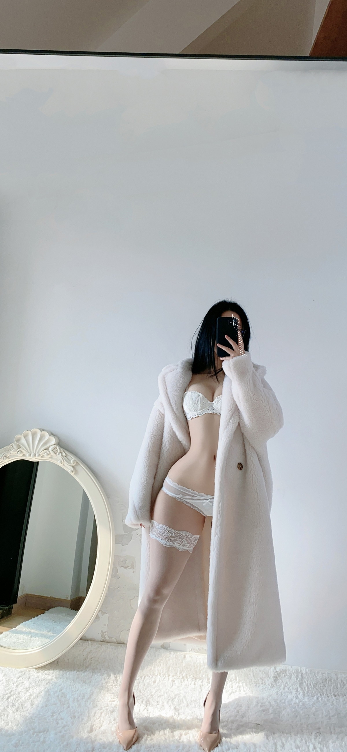 Xgyw.Net_健身俏臀少女俏妞qiaoniu微密圈视图主题多套性感服饰系列秀魔鬼身材诱惑写真151P