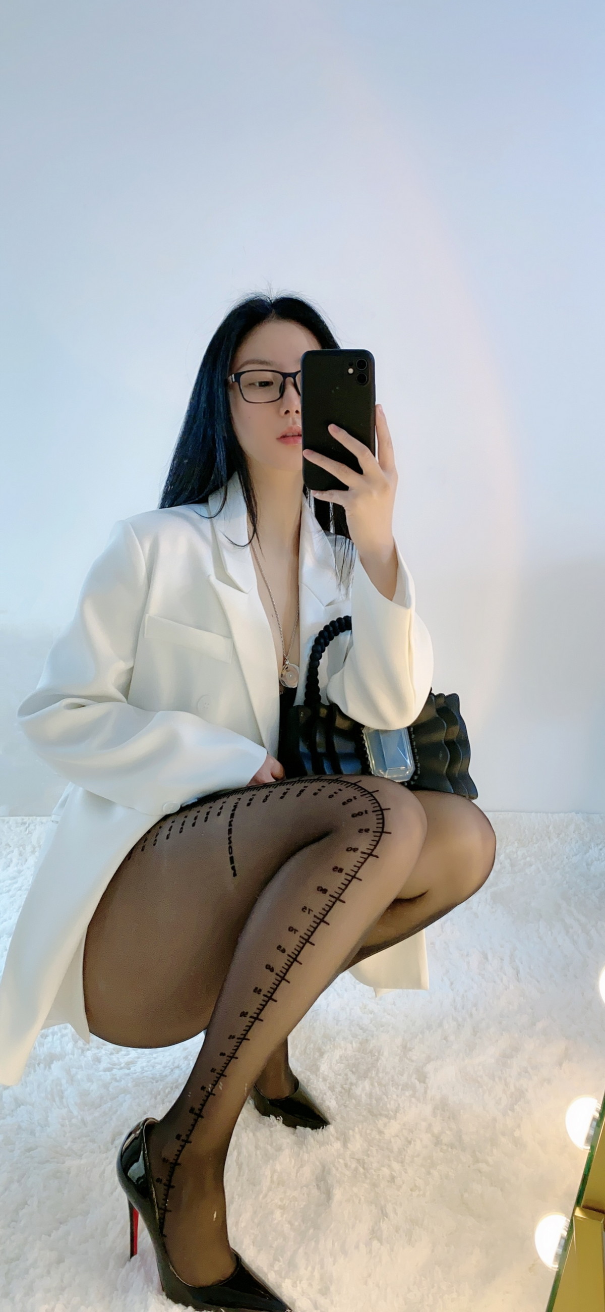 Xgyw.Net_健身俏臀少女俏妞qiaoniu微密圈视图主题多套性感服饰系列秀魔鬼身材诱惑写真151P