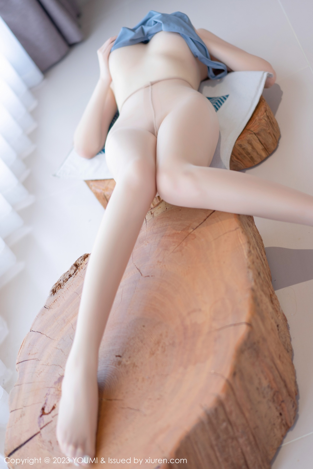 Xgyw.Net_[YouMi尤蜜荟]Vol.900_女神Carol周妍希大理旅拍性感蓝灰泳装秀丰满身材迷人诱惑写真89P