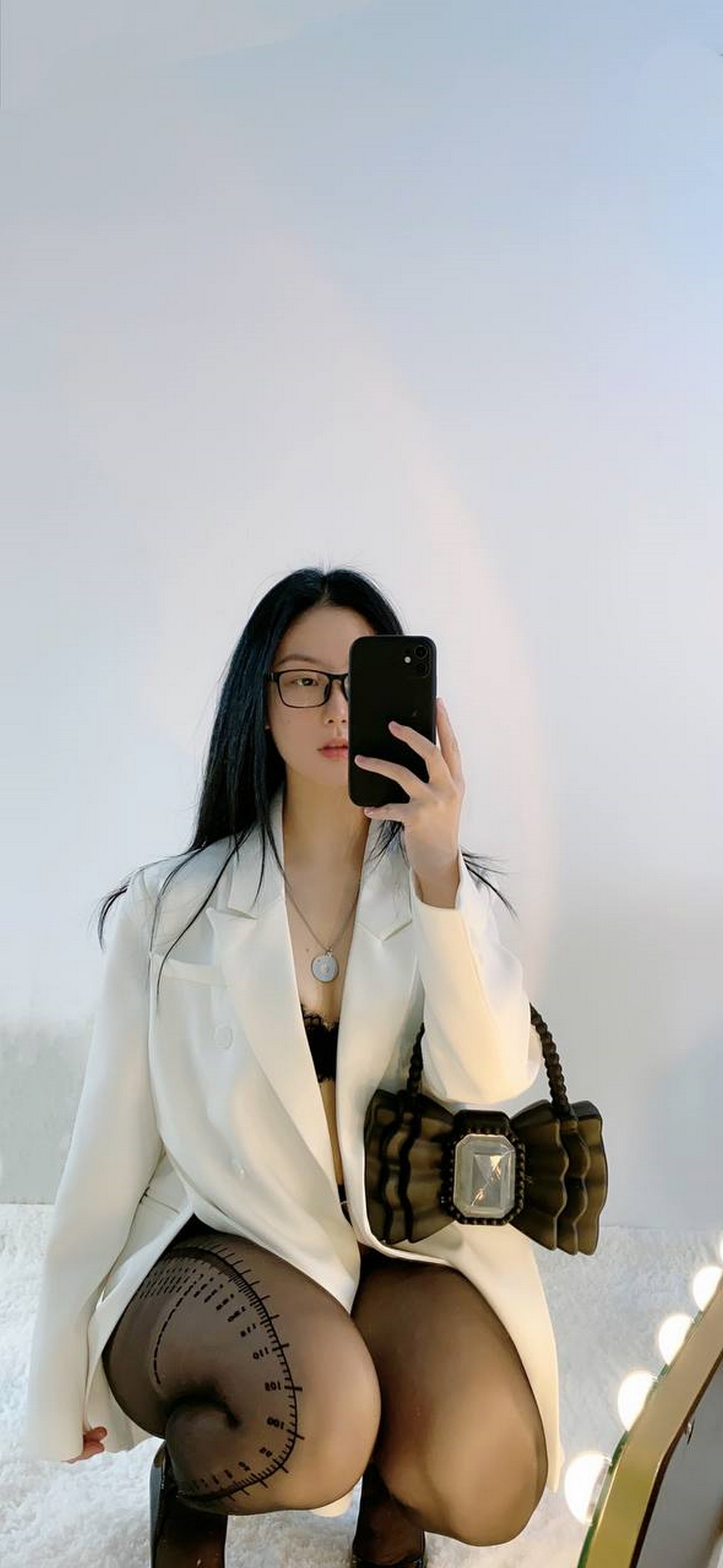 Xgyw.Net_健身俏臀少女俏妞qiaoniu微密圈视图主题多套性感服饰系列秀魔鬼身材诱惑写真151P