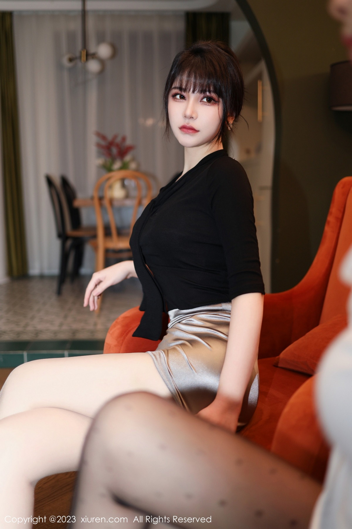 Xgyw.Net_XiuRen第6256期_模特桃桃子闺蜜剧情主题性感黑白丝袜系列秀美腿迷人诱惑写真85P
