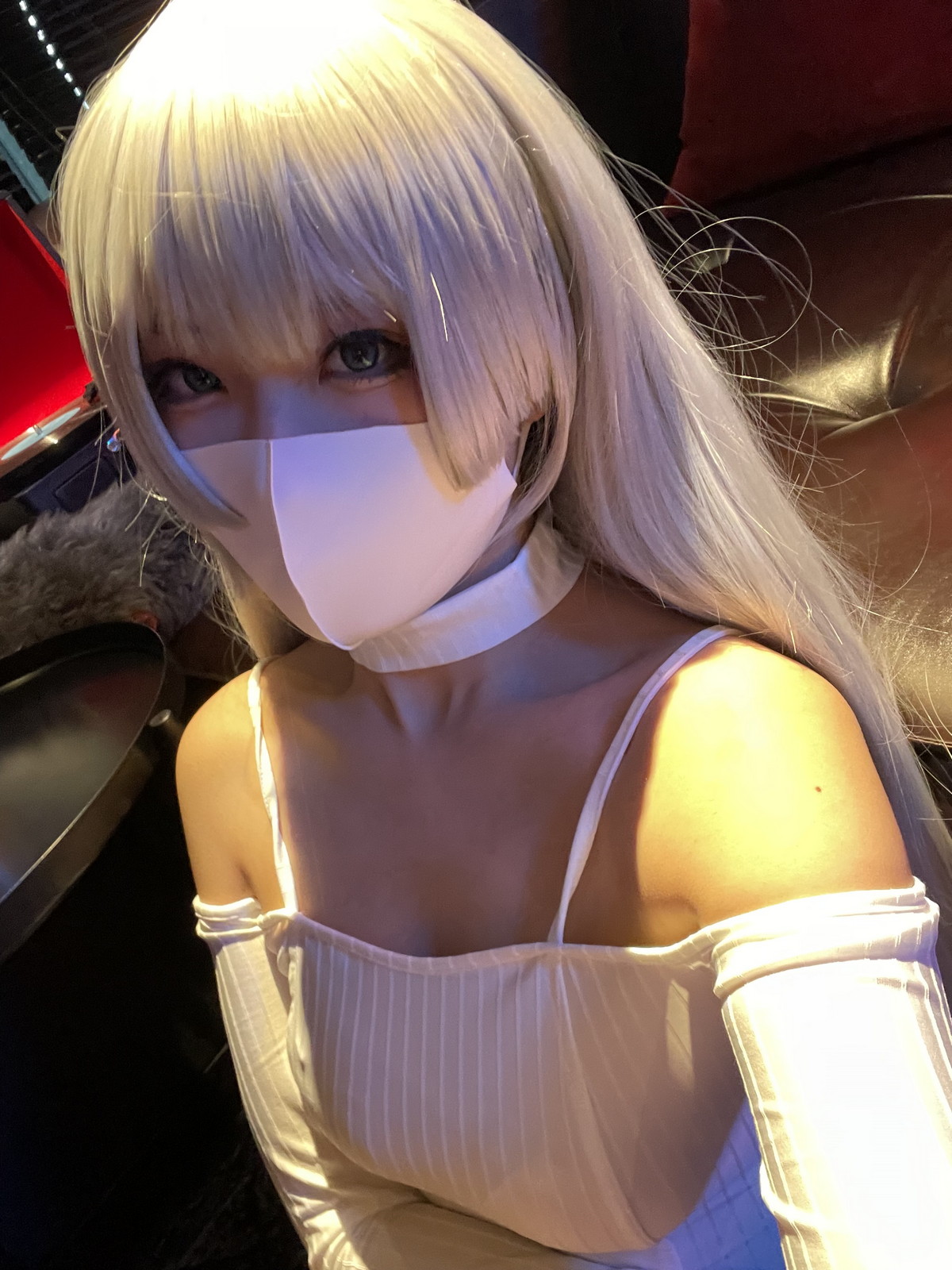 Xgyw.Net_网络美女轩萧学姐高开叉运动鞋主题性感白色高叉连体衣配超薄黑丝诱惑写真68P