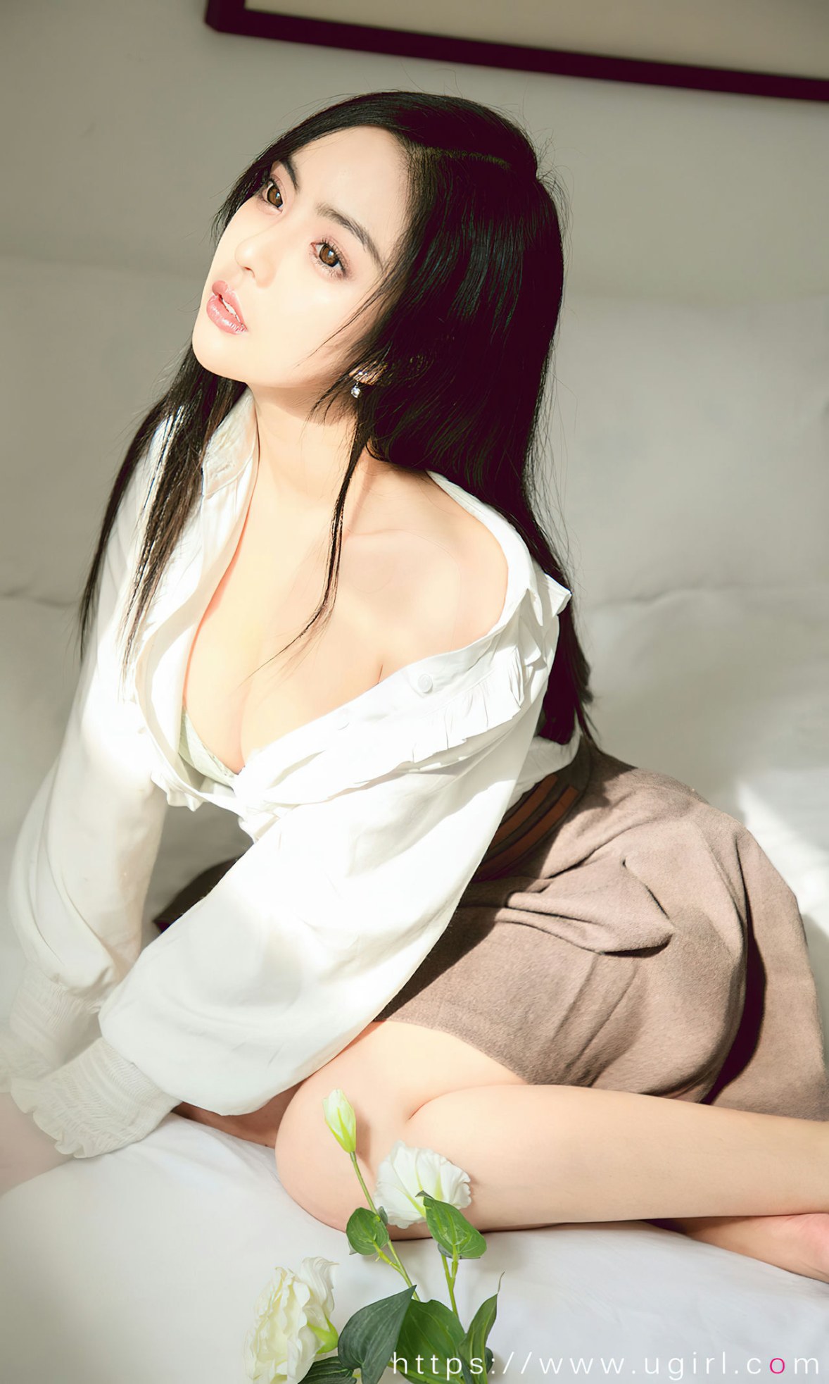 Xgyw.Net_[Ugirls爱尤物]No.2518_模特柳嫣嫣红尘牵挂主题性感蕾丝内衣系列秀完美身材诱惑写真35P