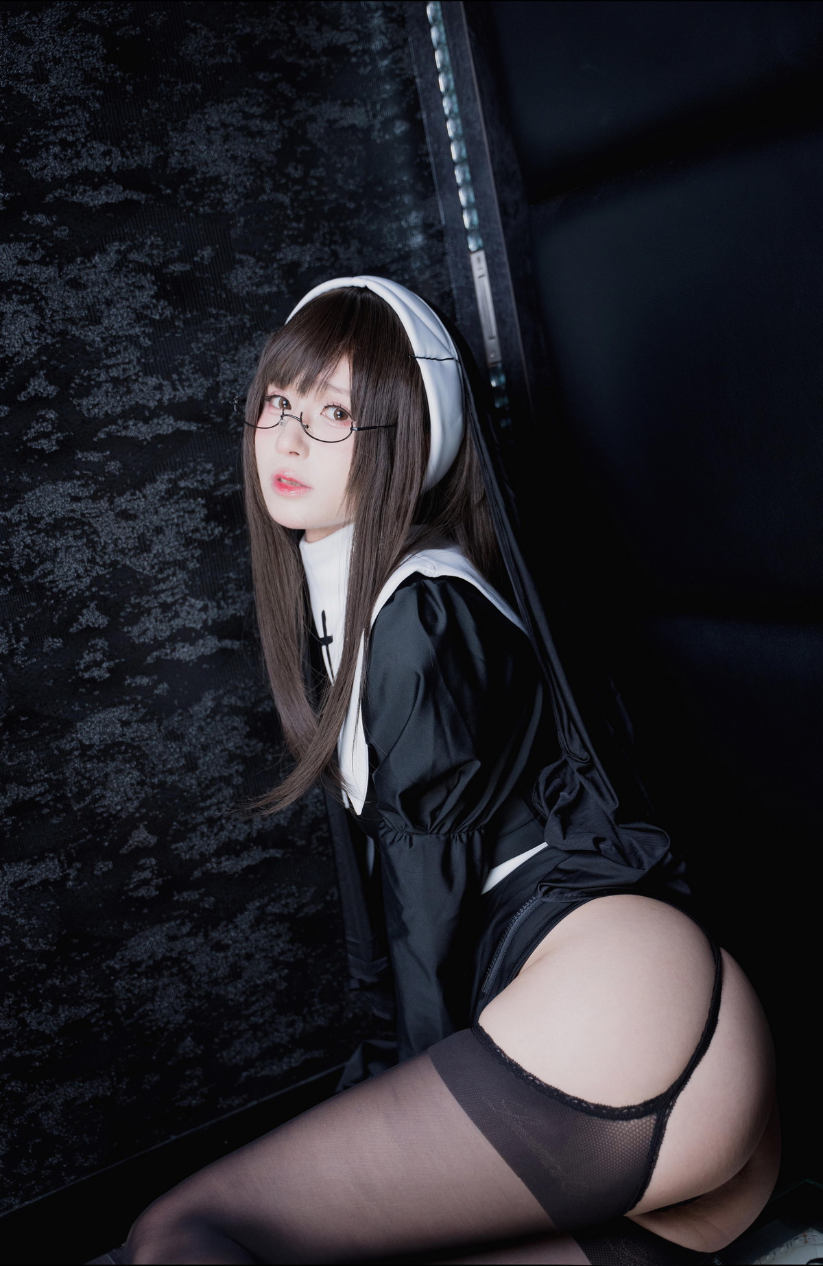 Xgyw.Net_网络美女西园寺南歌堕修女主题私房性感修女服饰配黑丝吊袜秀翘臀美腿诱惑写真62P
