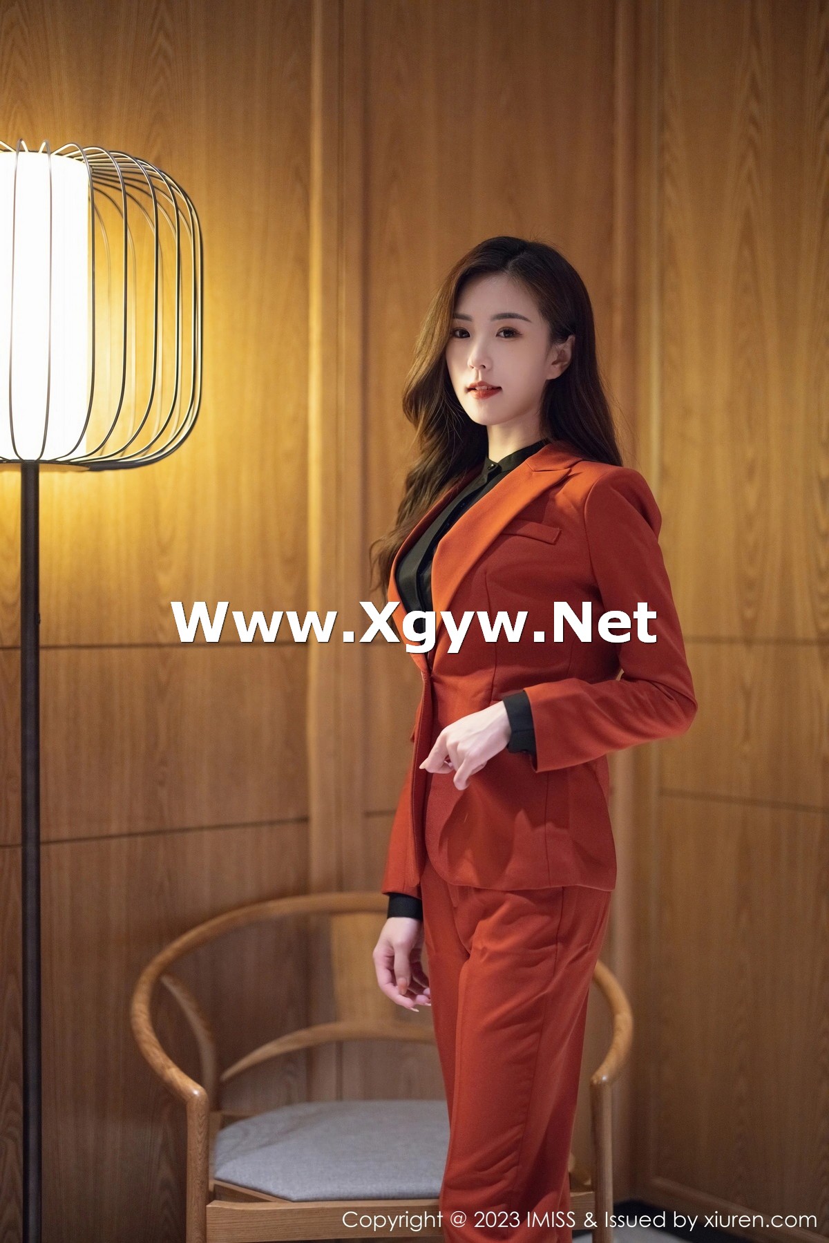 Xgyw.Net_[IMISS爱蜜社]Vol.717_模特杨紫嫣candy脱职场OL露性感黑色内衣原色丝袜迷人诱惑写真64P