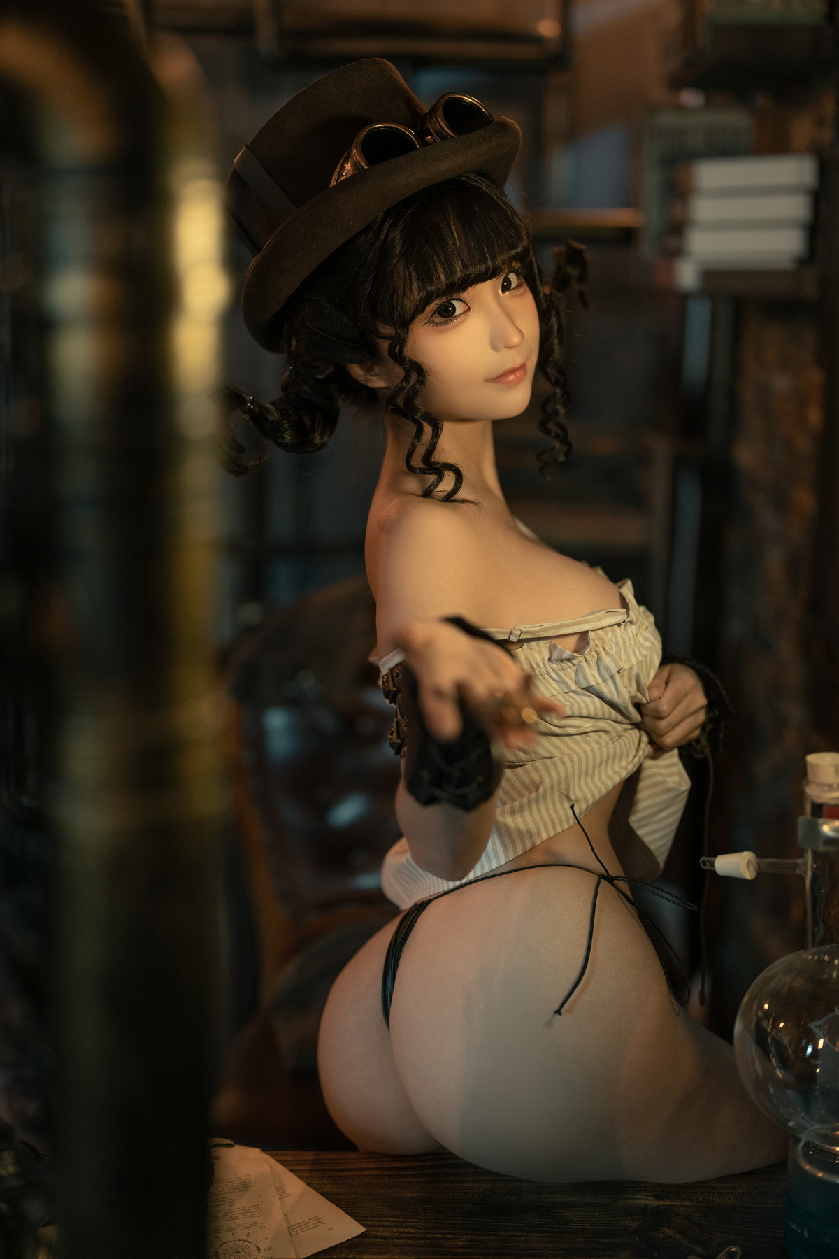 Xgyw.Net_Coser妹子女主K恶魔主题性感黑色薄透连体内衣配黑丝吊袜秀豪乳翘臀诱惑写真43P