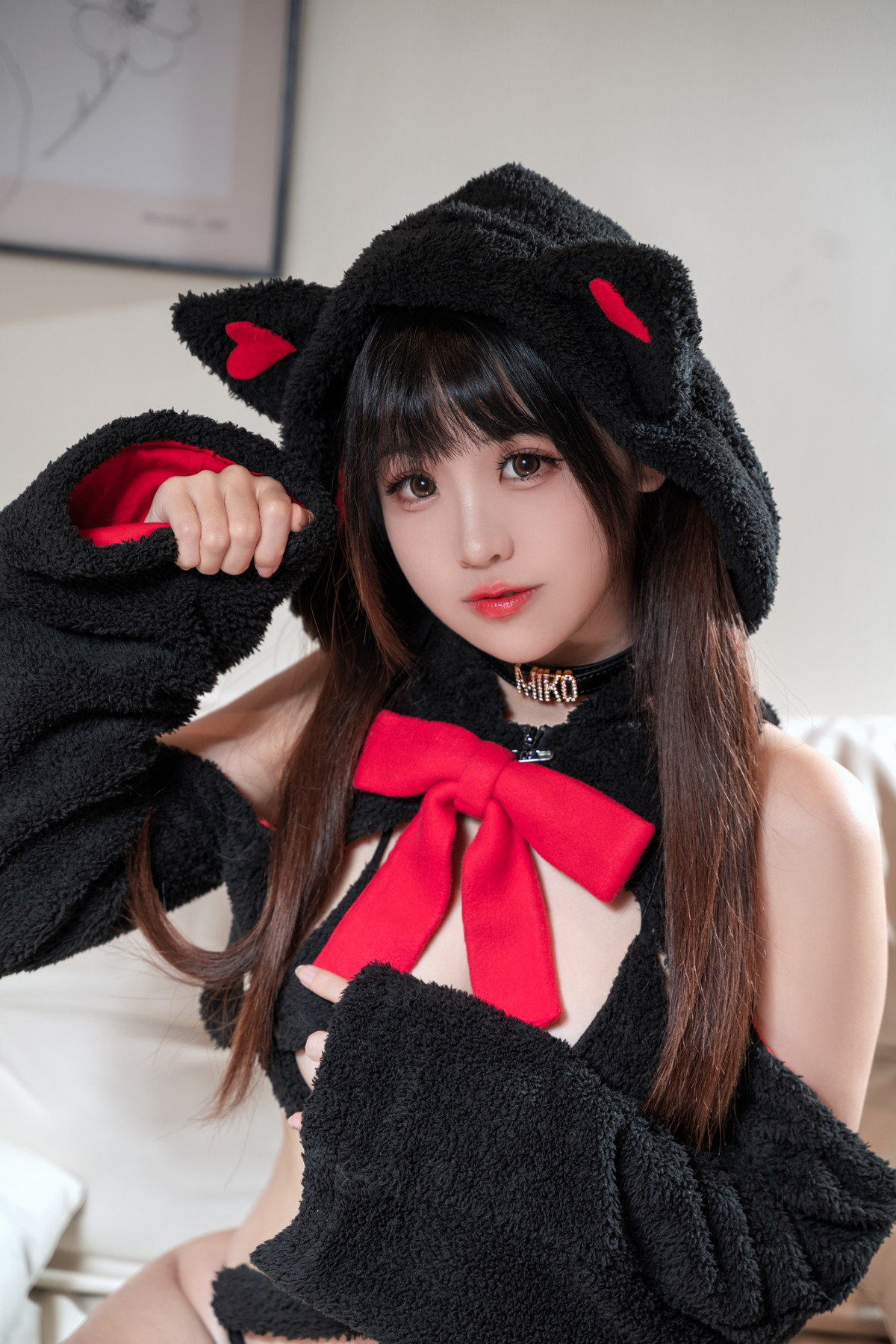 Xgyw.Net_Coser美女冉有点饿珀尔诺主题私房性感银色情趣套装系列秀白嫩肌肤诱惑写真60P