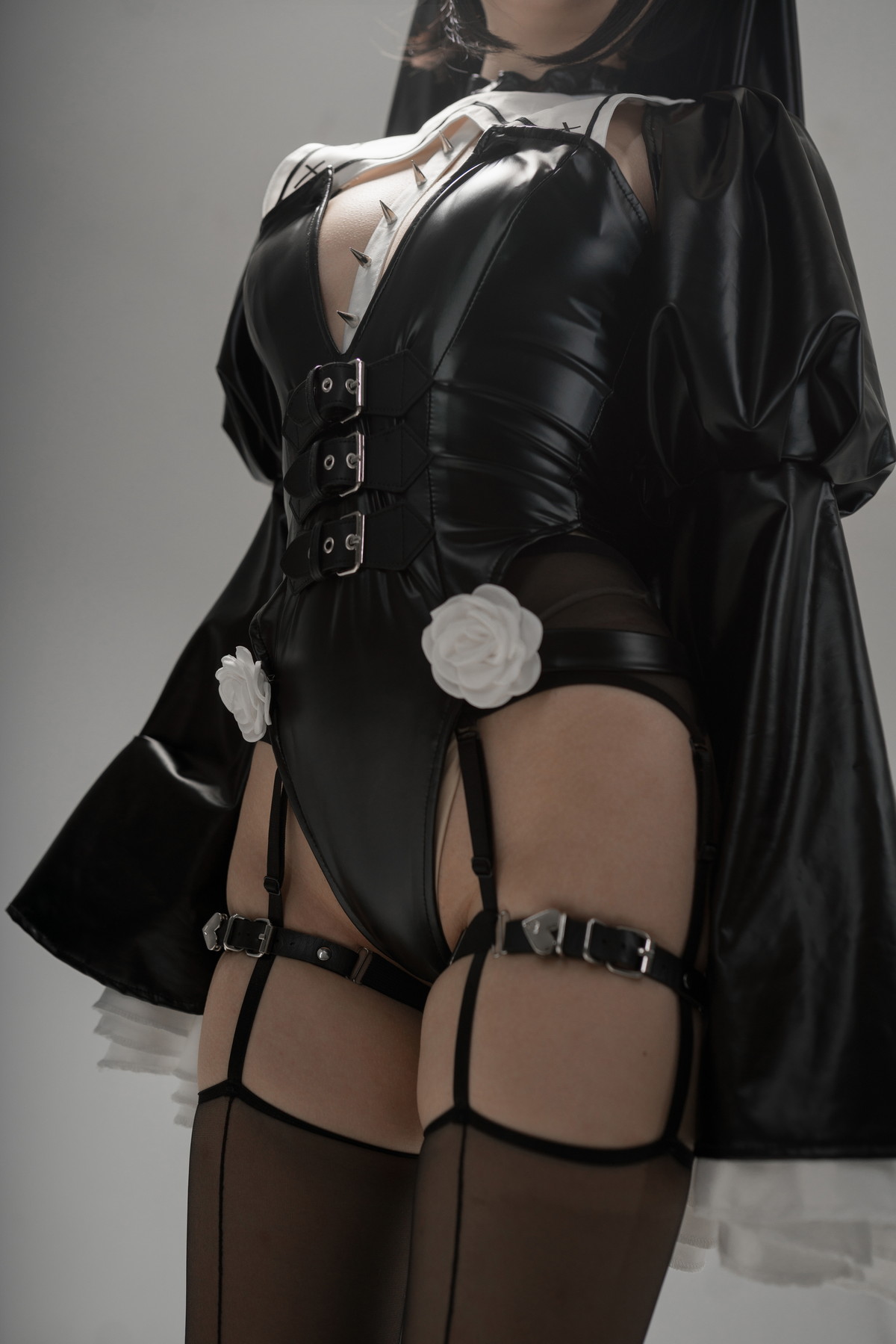 Xgyw.Net_网络美女花铃杀戮修女主题性感黑色皮质修女服饰配黑丝吊袜秀美腿诱惑写真89P