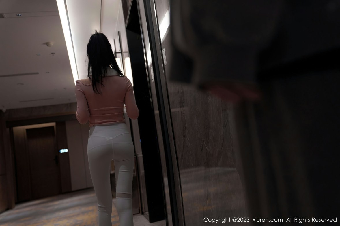 Xgyw.Net_XiuRen第6285期_女神周于希Sally澳门旅拍健身少女主题超薄肉丝秀翘臀诱惑写真80P