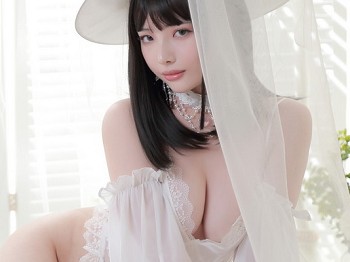 动漫博主雯妹不讲道理白女巫主题性感白色贴身蕾丝内衣秀丰满身材骚扰写真34P
