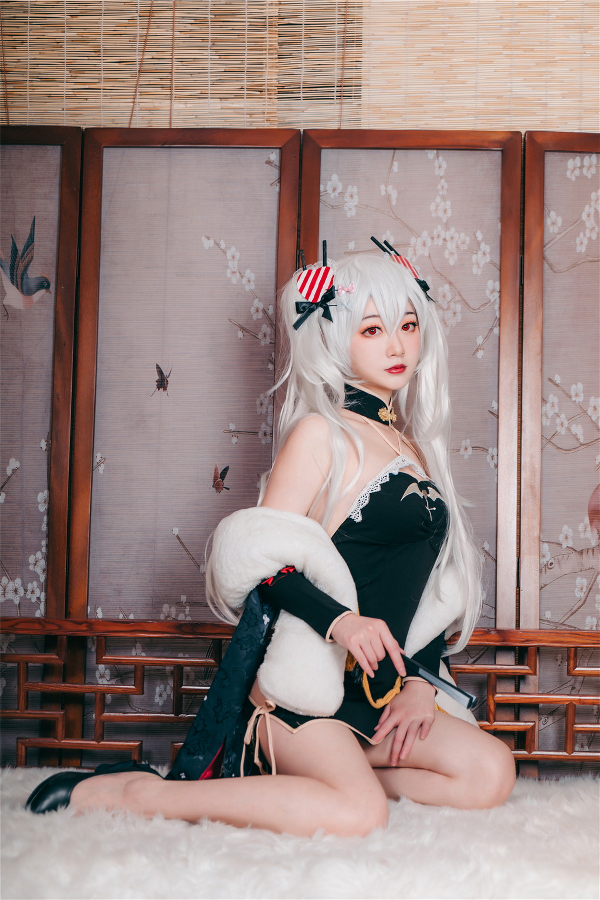 Xgyw.Net_Cosplay美女桃墨公子吸血鬼旗袍主题私房性感低胸高开旗袍秀豪乳翘臀诱惑写真40P