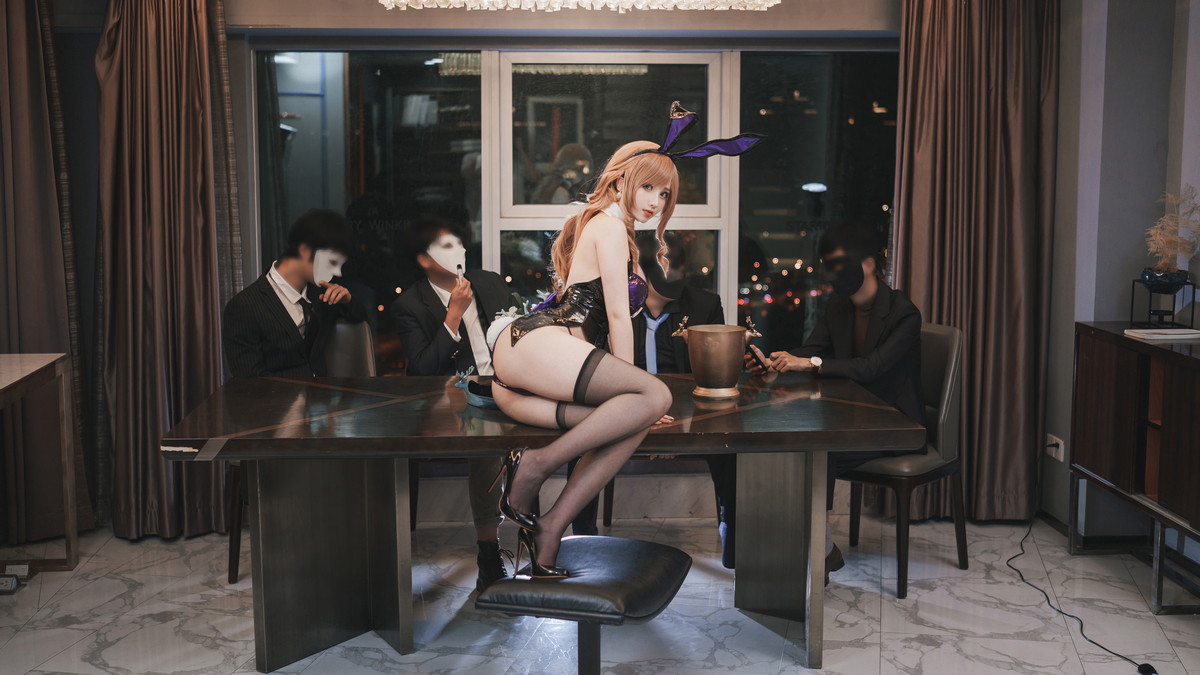 Xgyw.Net_网络美女rioko凉凉子兔女郎人妻主题居家沙发上脱牛仔裤露蕾丝内裤诱惑写真30P