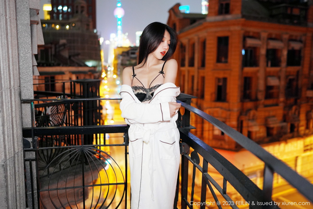 Xgyw.Net_[FeiLin嗲囡囡]VOL.464_女神冯木木LRIS私房脱白色睡袍露黑色内衣配黑丝吊袜诱惑写真89P