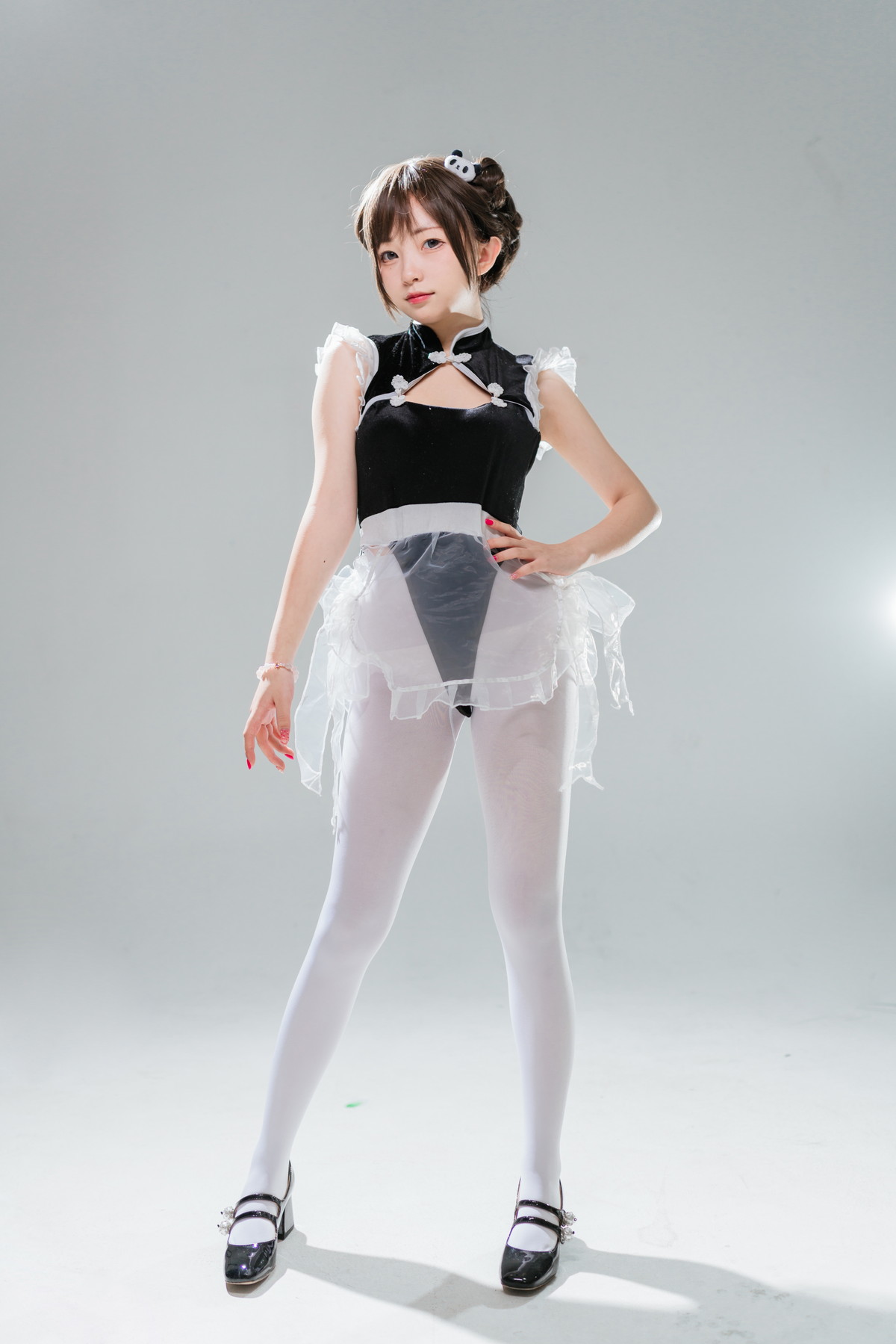 Xgyw.Net_网络美女花铃高叉小熊猫主题私房性感黑色高叉连体衣配白丝裤袜迷人诱惑写真85P