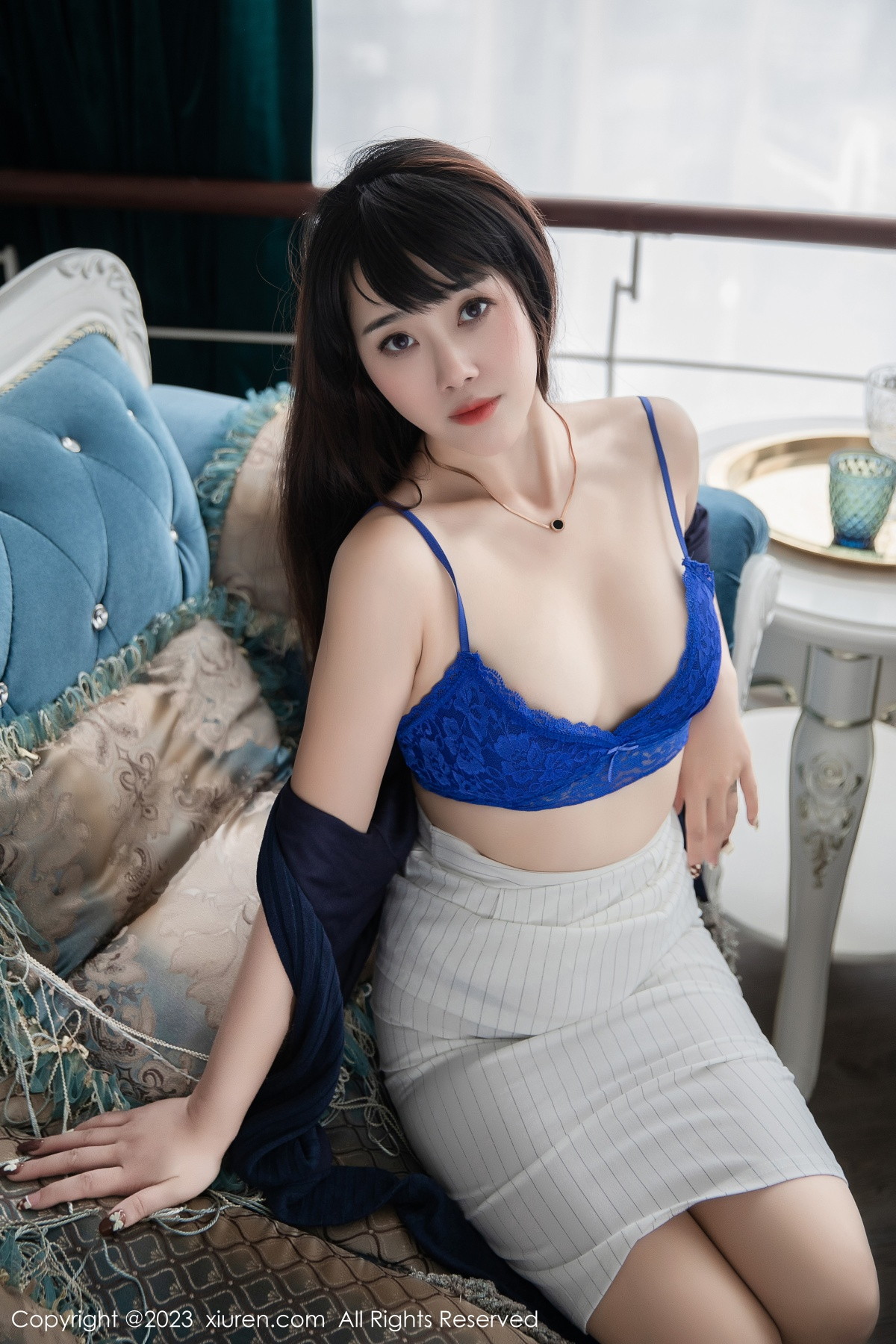Xgyw.Net_XiuRen第6272期_模特严利娅Yuliya蓝色上衣配白短裙露蓝色内衣超薄肉丝诱惑写真63P