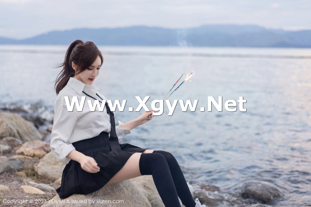 Xgyw.Net_[YouMi尤蜜荟]Vol.903_女神Carol周妍希大理旅拍性感白T配黑短裙秀完美身材迷人写真100P