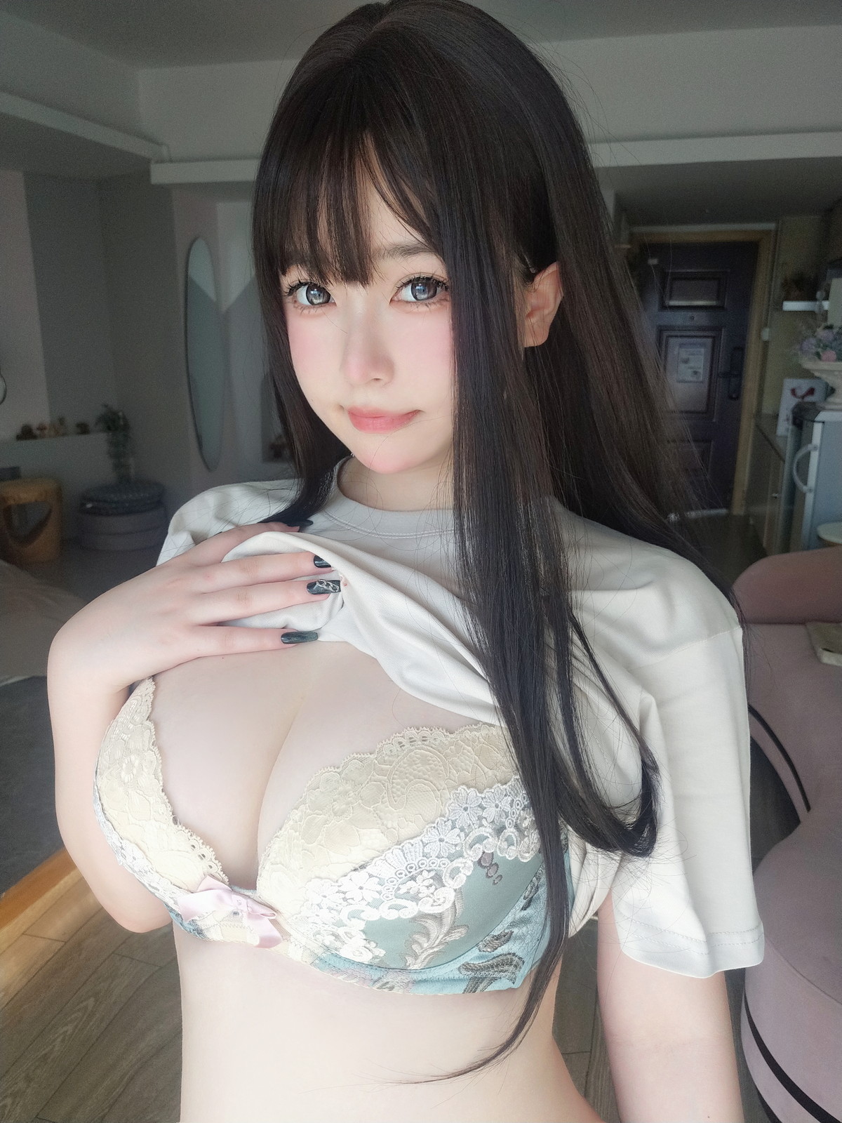 Xgyw.Net_Coser妹子女主K暑假妹妹主题私房半撩上衣露性感蕾丝内衣秀丰满身材诱惑写真68P