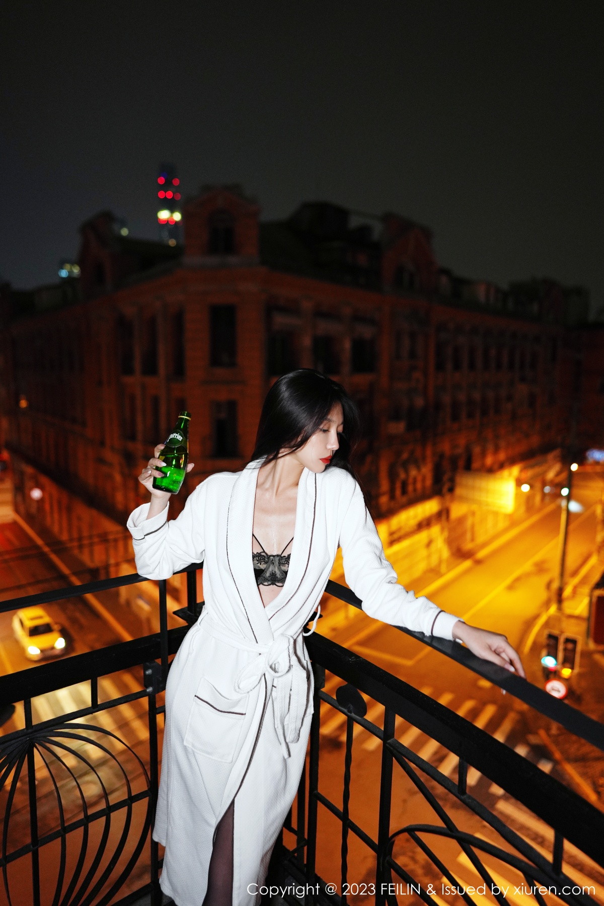 Xgyw.Net_[FeiLin嗲囡囡]VOL.464_女神冯木木LRIS私房脱白色睡袍露黑色内衣配黑丝吊袜诱惑写真89P