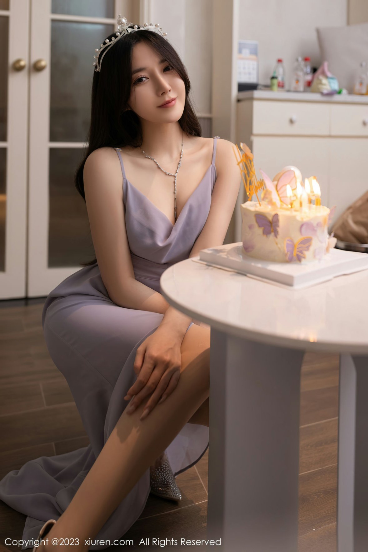 Xgyw.Net_XiuRen第6286期_模特鱼子酱Fish生日篇主题紫灰色连衣长裙秀曼妙身姿迷人写真83P