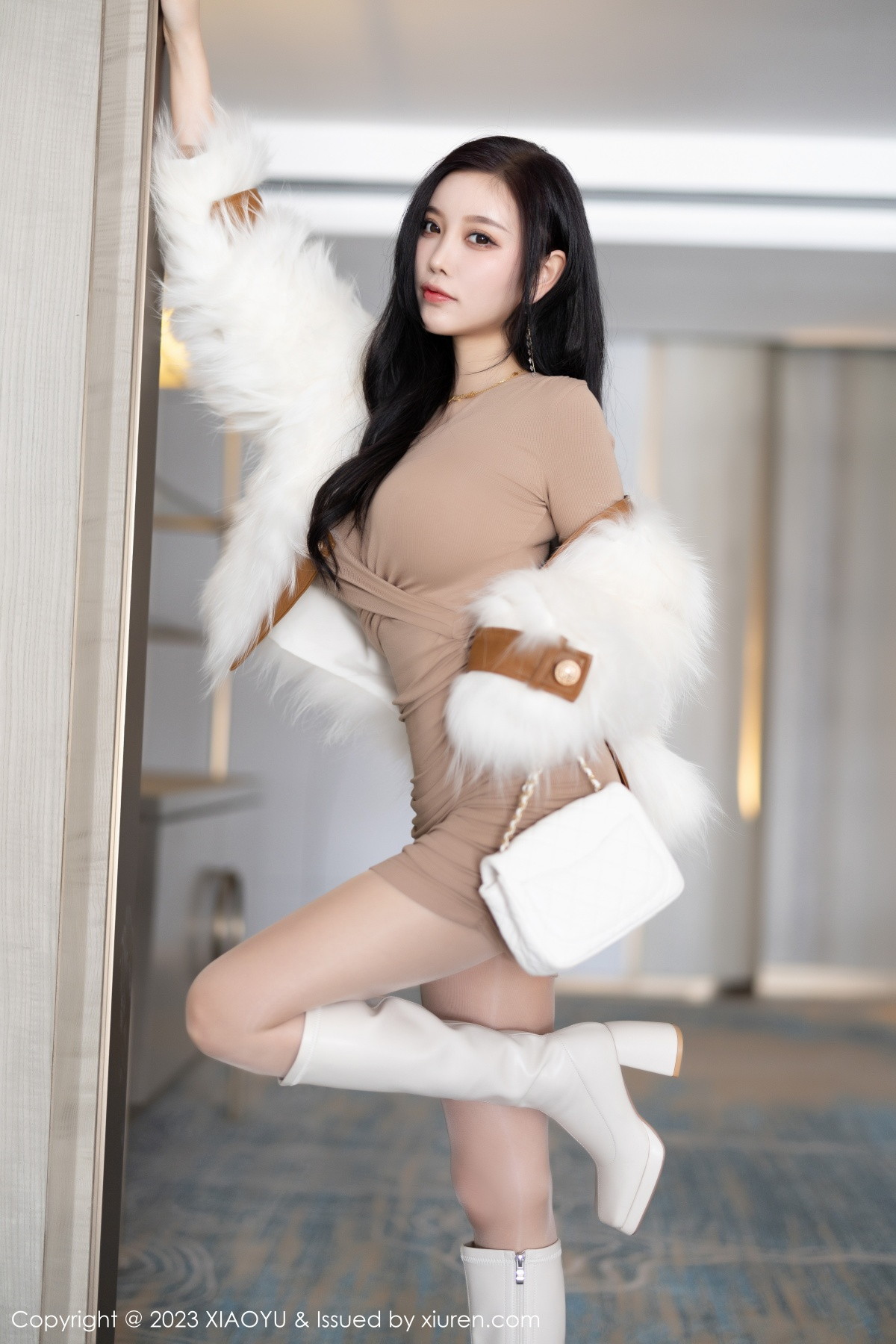 Xgyw.Net_[XiaoYu画语界]Vol.968_女神杨晨晨Yome杏色收身连衣裙配闪亮肉丝秀丰腴身材迷人写真82P