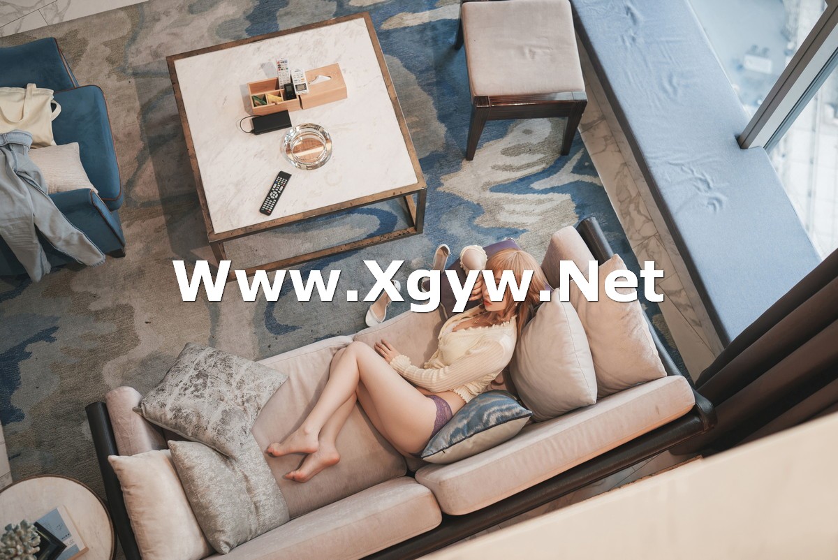 Xgyw.Net_网络美女rioko凉凉子兔女郎人妻主题居家沙发上脱牛仔裤露蕾丝内裤诱惑写真30P