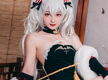 Cosplay青春美女桃墨公子吸血鬼中式主题私人性感低胸高开中式秀豪乳蜜桃臀骚扰写真40P
